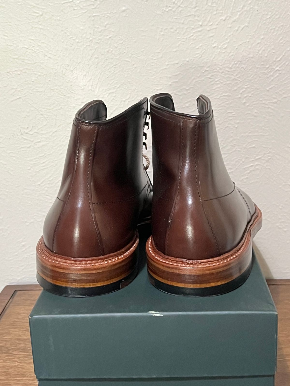 Photo by itsyaboisqueak on April 4, 2024 of the Alden Stitchdown ‘Otis’ Indy in Brown Calfskin.