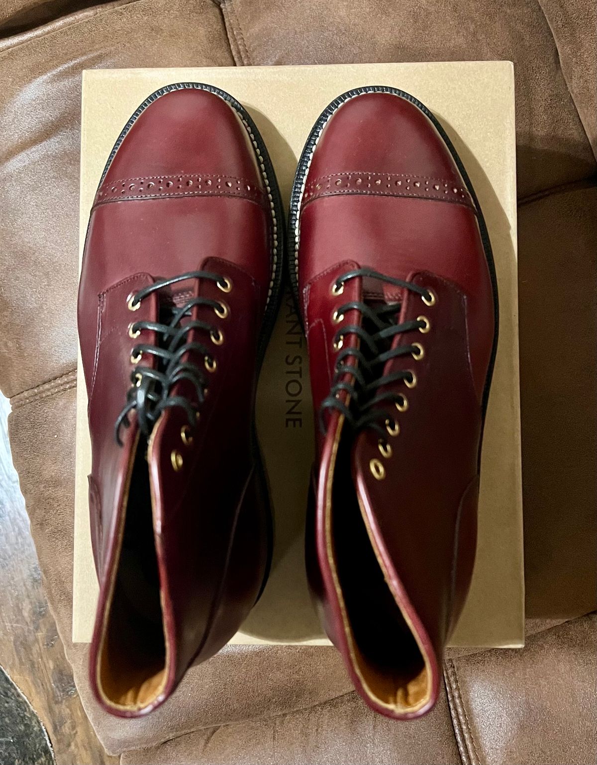 Photo by itsyaboisqueak on November 17, 2023 of the Grant Stone Garrison Boot in Horween Color 8 Chromexcel.