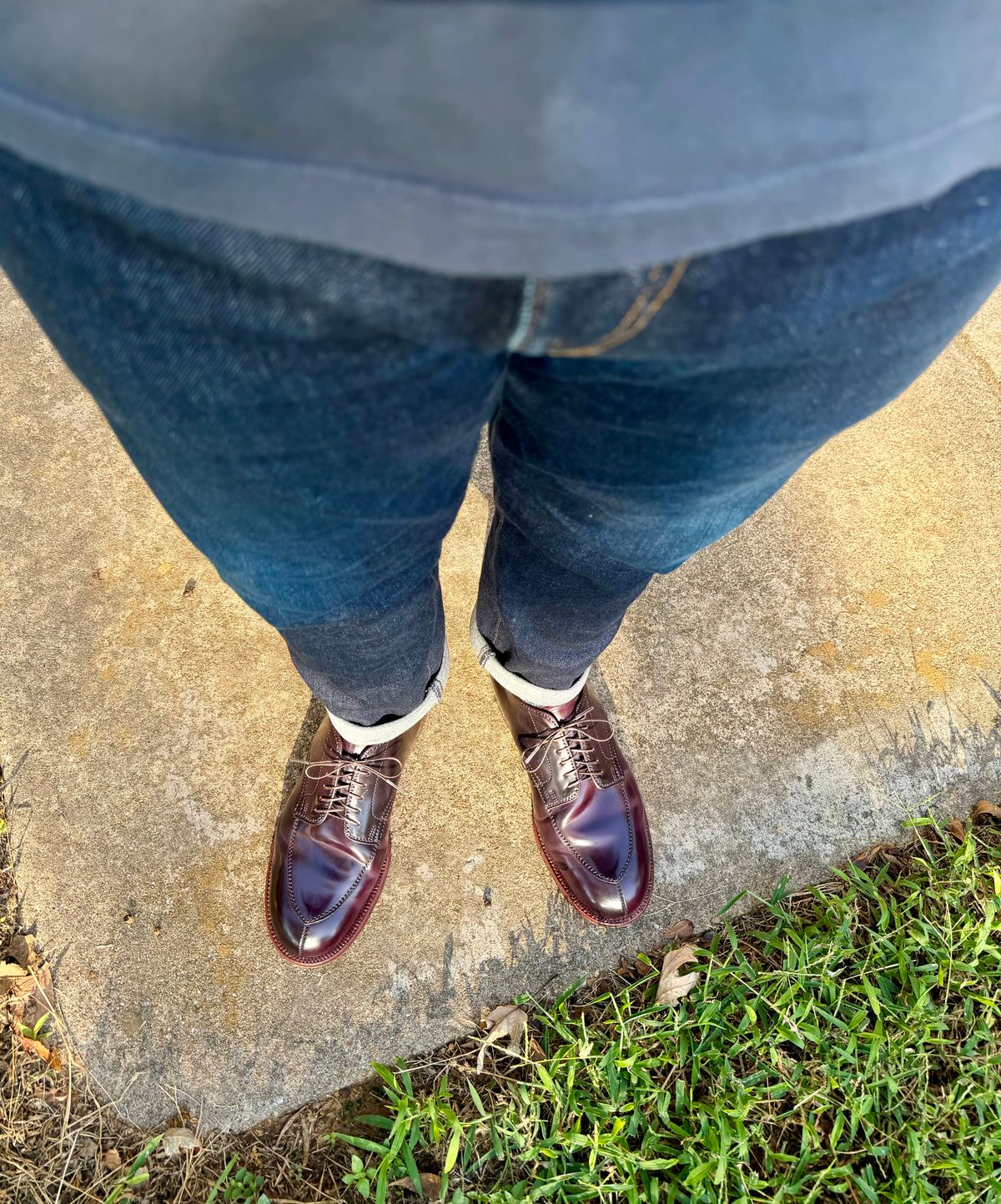 Photo by itsyaboisqueak on September 26, 2025 of the Alden V-Tip Blucher in Horween Color 8 Shell Cordovan.