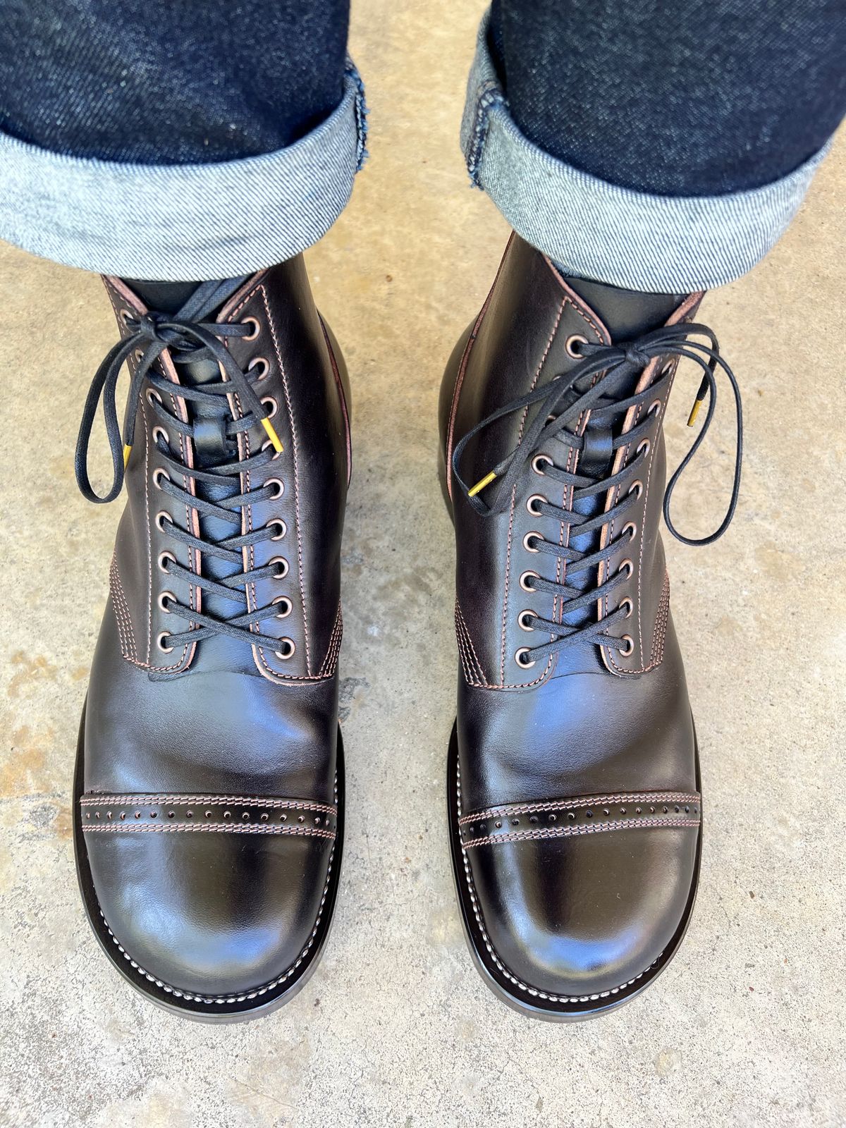 Photo by itsyaboisqueak on March 29, 2025 of the NovaBoots Combat Boot in Guidi Dark Burgundy.