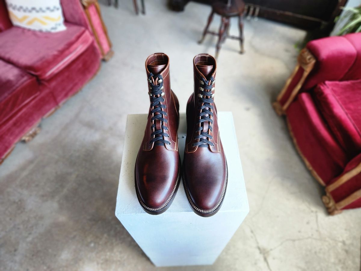 Photo by itsyaboisqueak on May 14, 2025 of the Kiri Skuce Custom Model in Badalassi Carlo Walnut Nemesis.