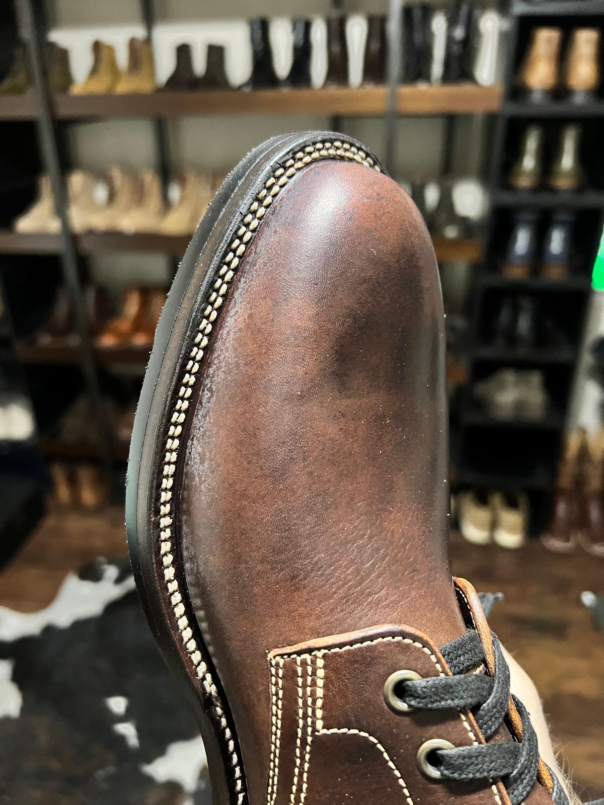 Photo by itsyaboisqueak on May 22, 2025 of the Kiri Skuce Custom Model in Badalassi Carlo Walnut Nemesis.