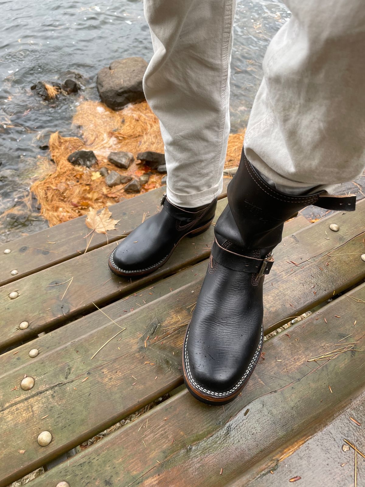 Photo by chromepak.jack on October 9, 2023 of the Wesco Mister Lou in Horween Black Chromexcel Horsehide.