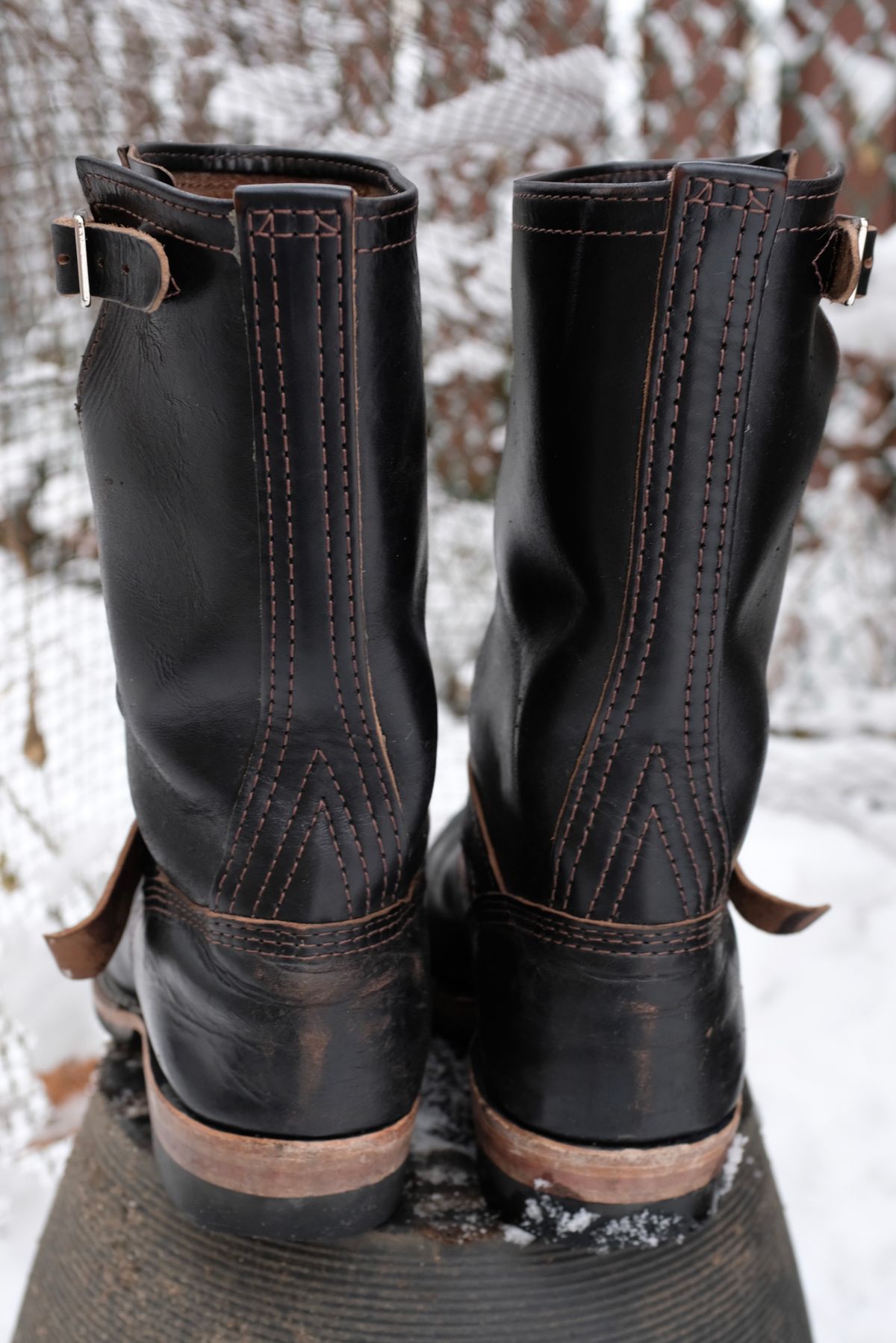 Photo by chromepak.jack on December 5, 2023 of the Wesco Mister Lou in Horween Black Chromexcel Horsehide.