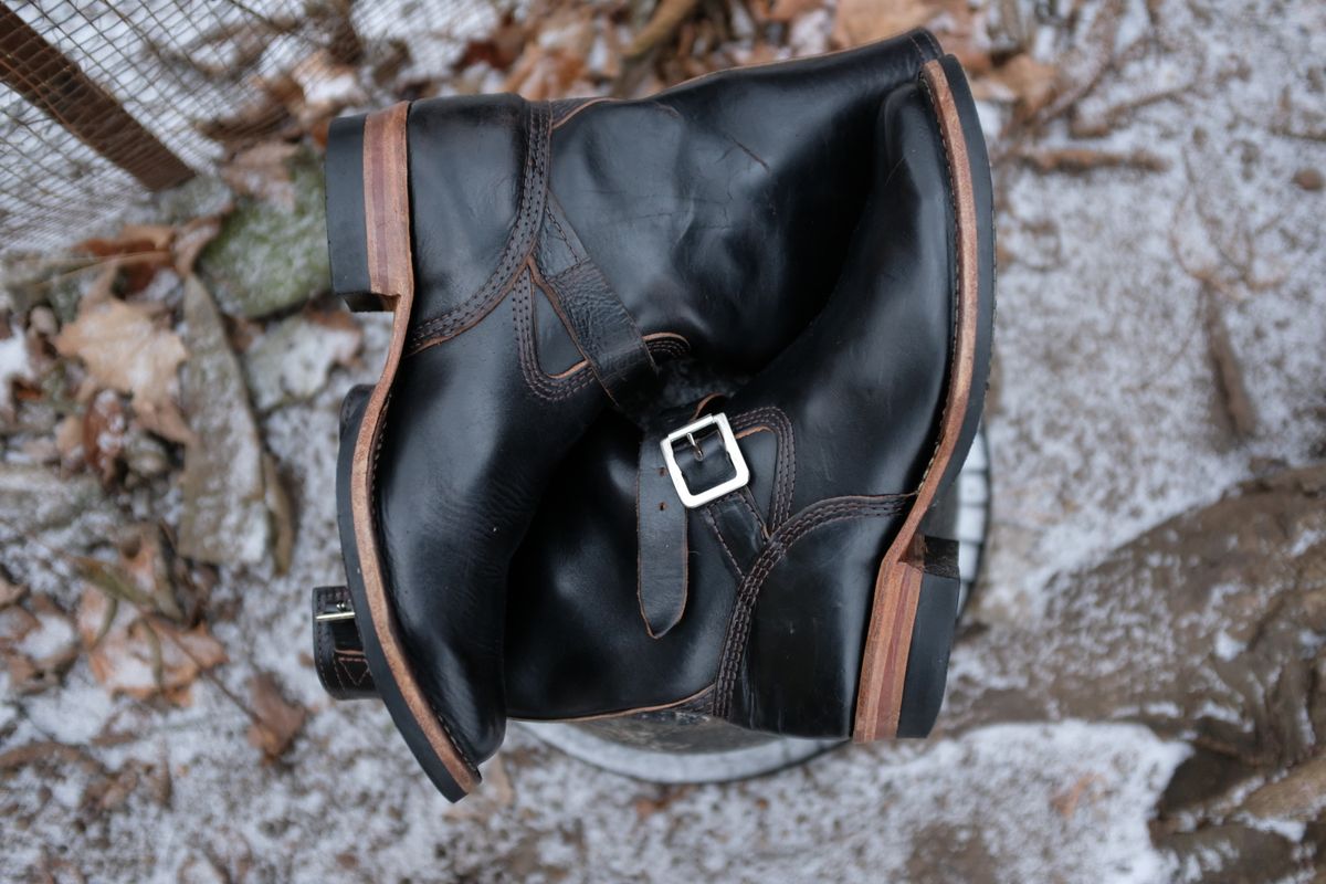 Photo by chromepak.jack on January 6, 2024 of the Wesco Mister Lou in Horween Black Chromexcel Horsehide.