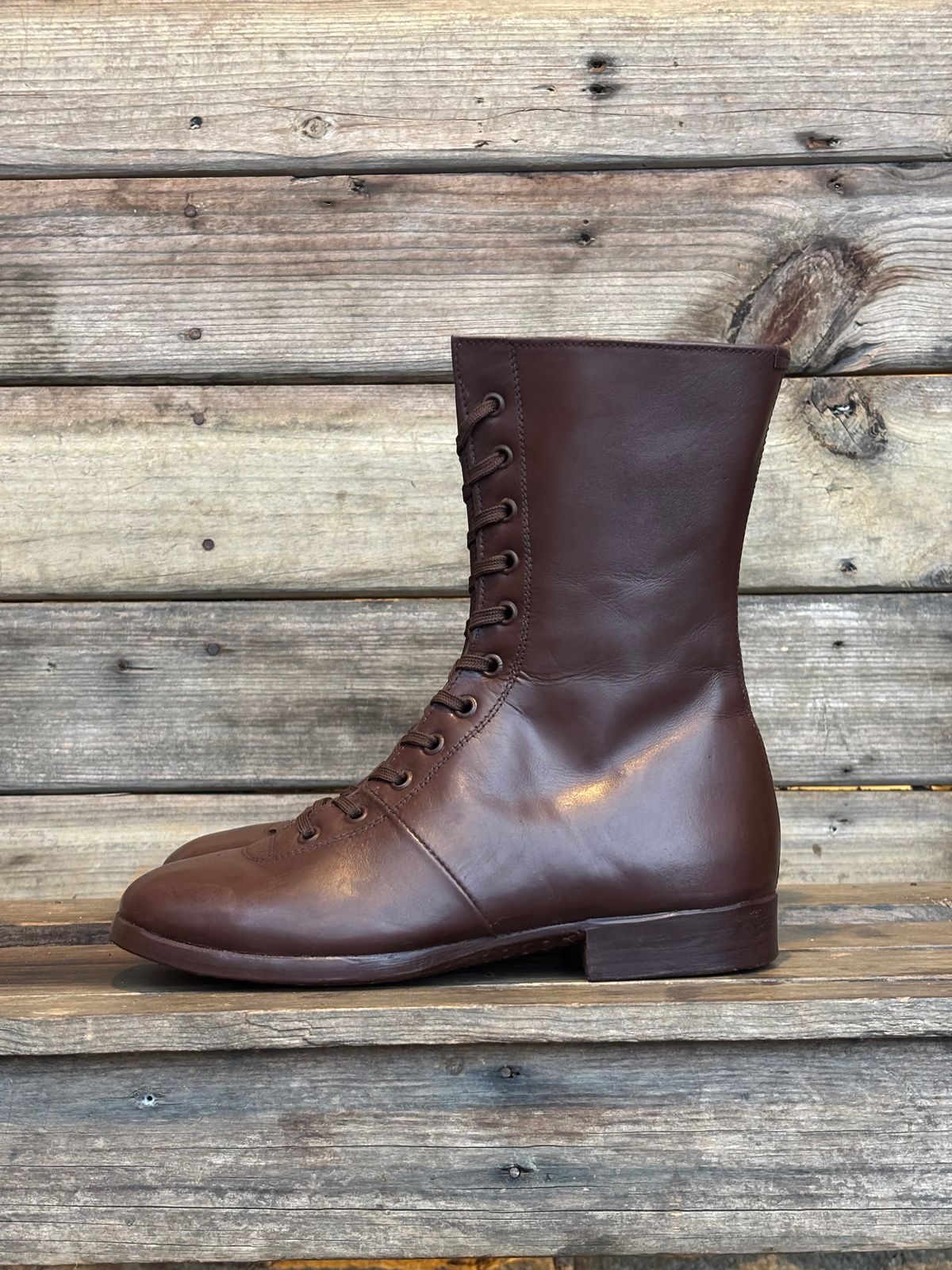 Photo by luutruc07 on November 1, 2025 of the Unknown Maker Unknown Model in Brown Leather.