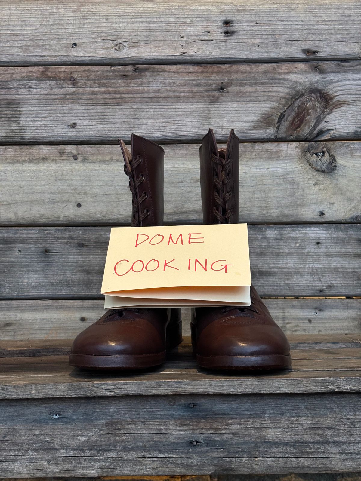 Photo by luutruc07 on November 1, 2025 of the Unknown Maker Unknown Model in Brown Leather.