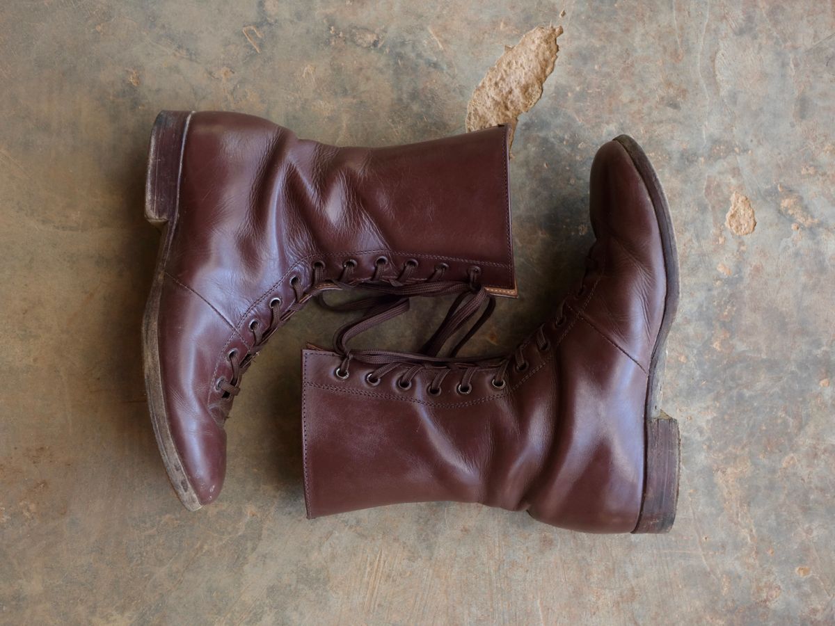 Photo by luutruc07 on January 5, 2026 of the Unknown Maker Unknown Model in Brown Leather.