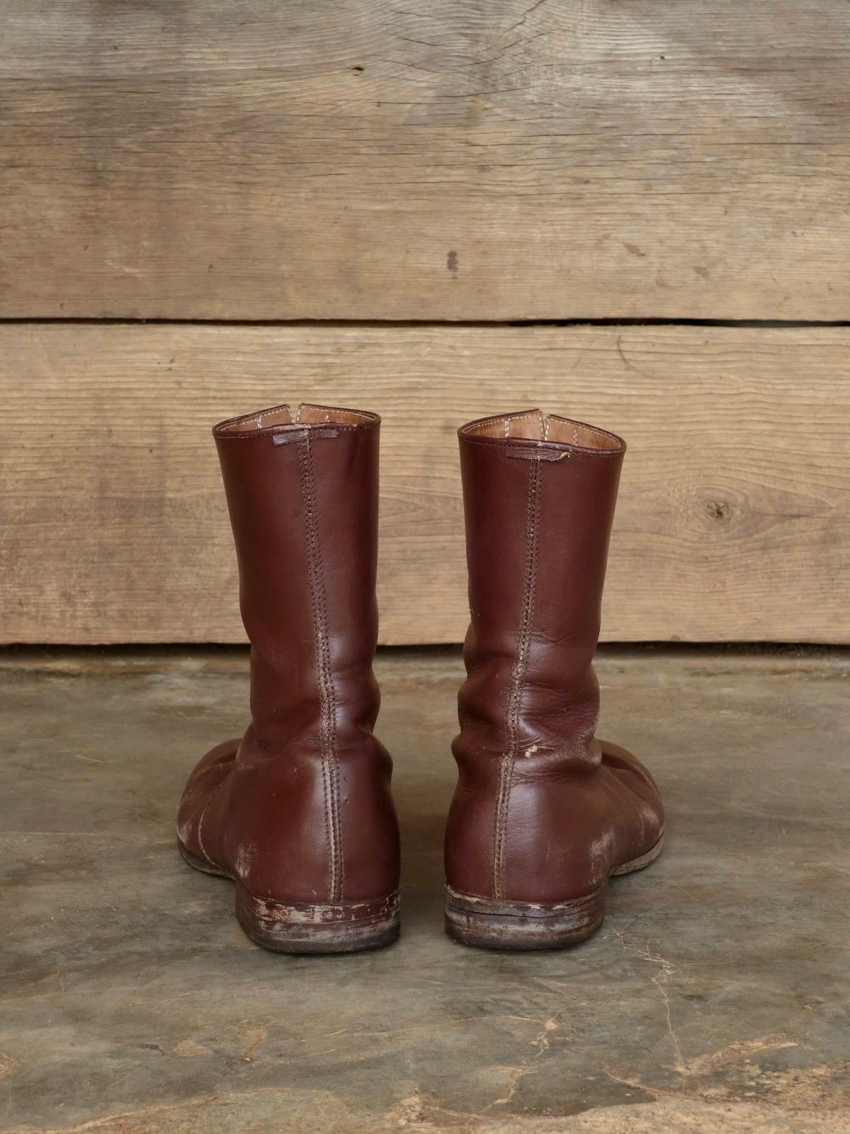 Photo by luutruc07 on April 1, 2026 of the Unknown Maker Unknown Model in Brown Leather.