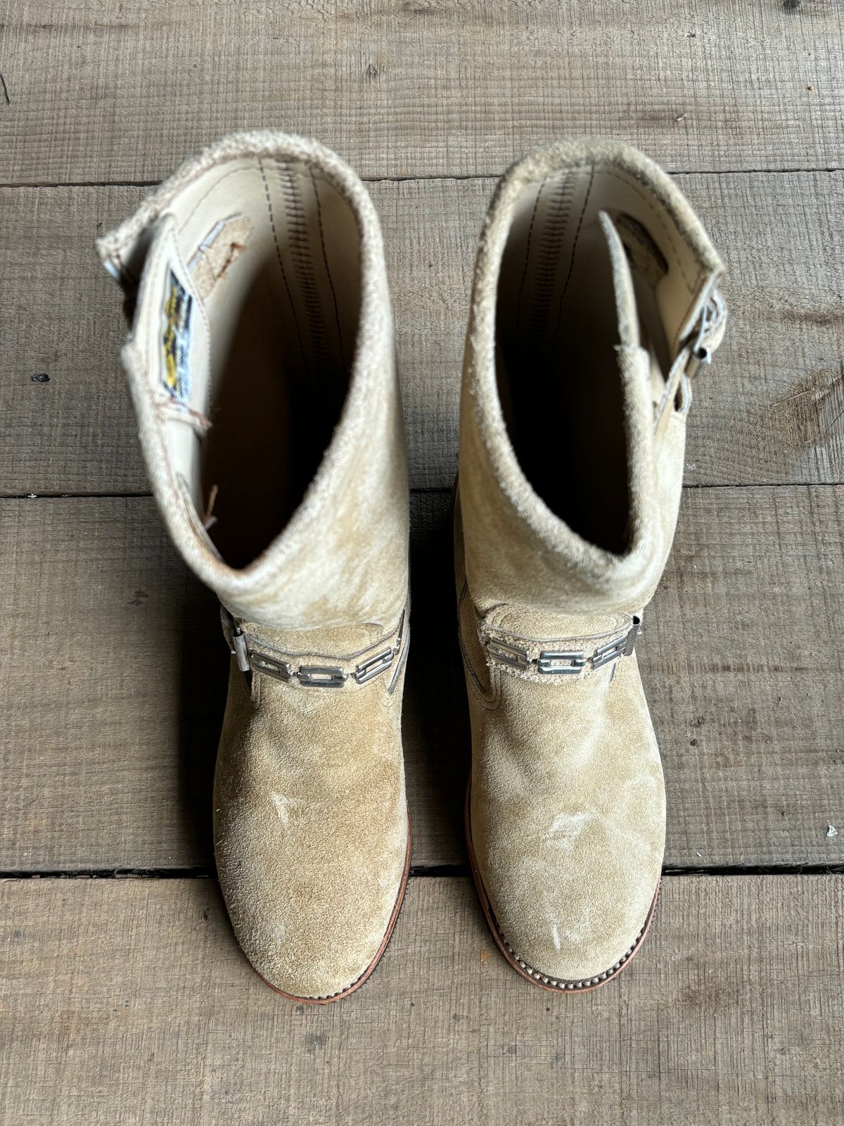 Photo by luutruc07 on October 1, 2024 of the Chippewa 11" Engineer Boot in Laramie Retan.