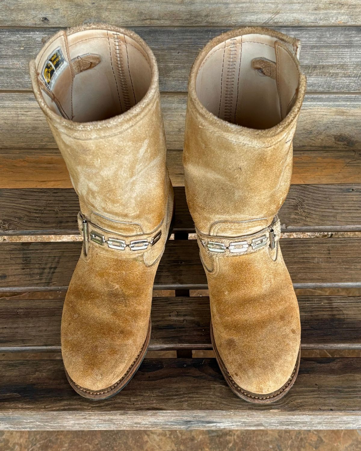 Photo by luutruc07 on December 5, 2024 of the Chippewa 11" Engineer Boot in Laramie Retan.