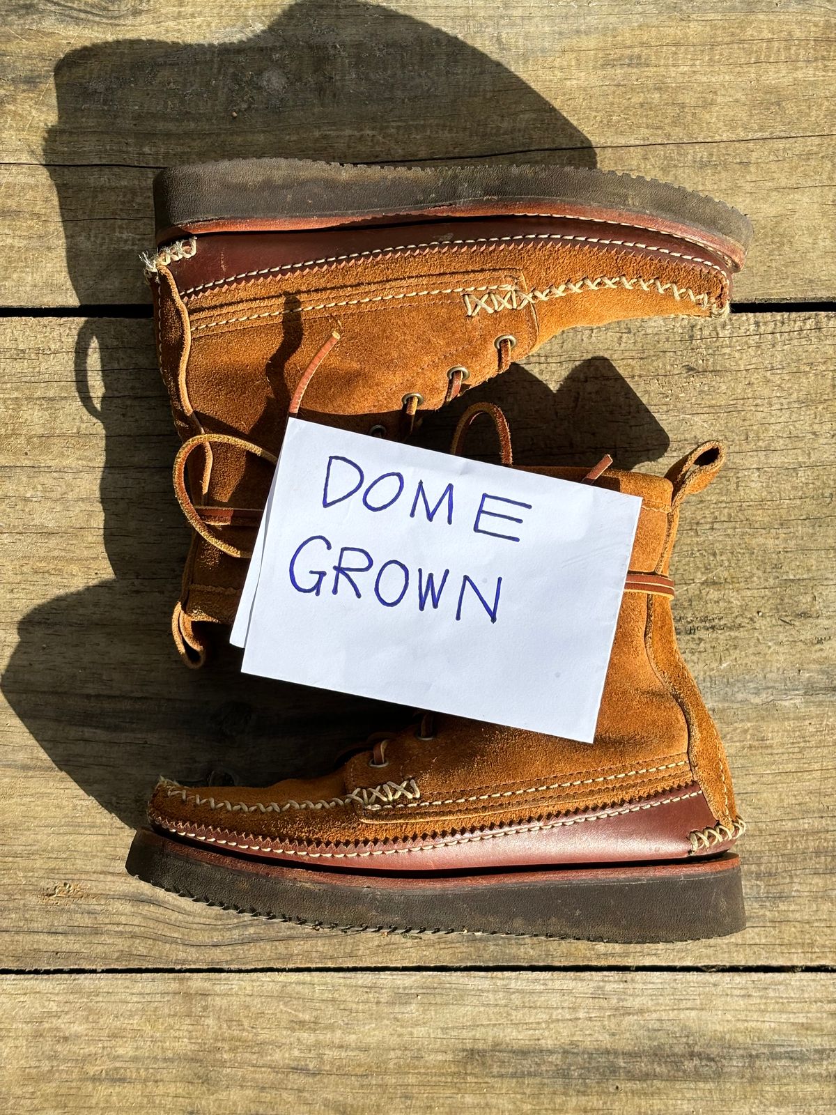 Photo by luutruc07 on November 4, 2023 of the Yuketen Maine Guide DB Boots in Horween Full Grain Flesh-Out.