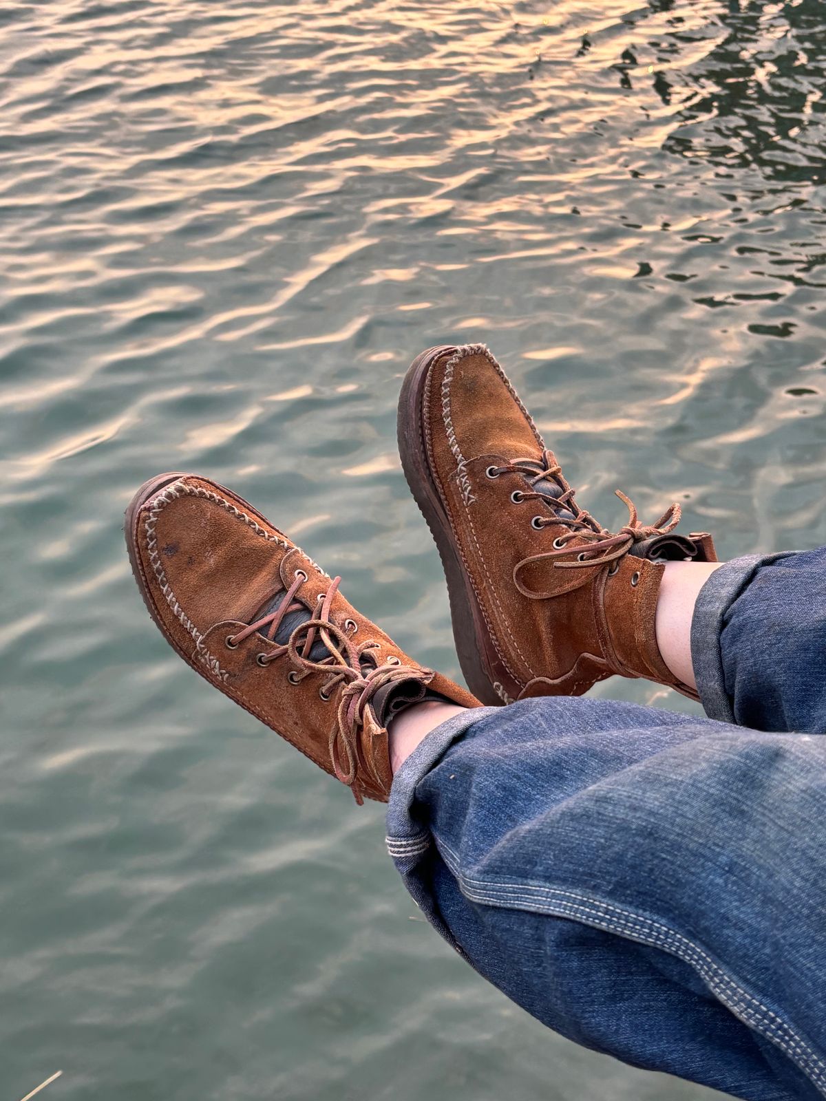 Photo by luutruc07 on February 18, 2024 of the Yuketen Maine Guide DB Boots in Horween Full Grain Flesh-Out.