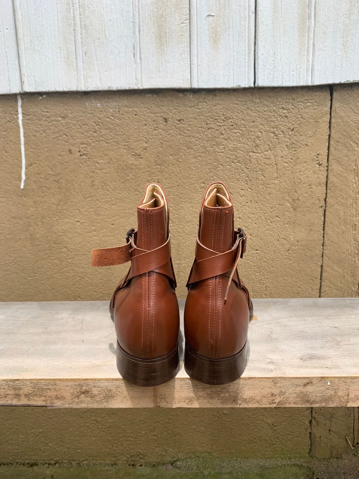 Photo by luutruc07 on October 1, 2023 of the Ring & Brewer Jodhpur in Brown Calf.