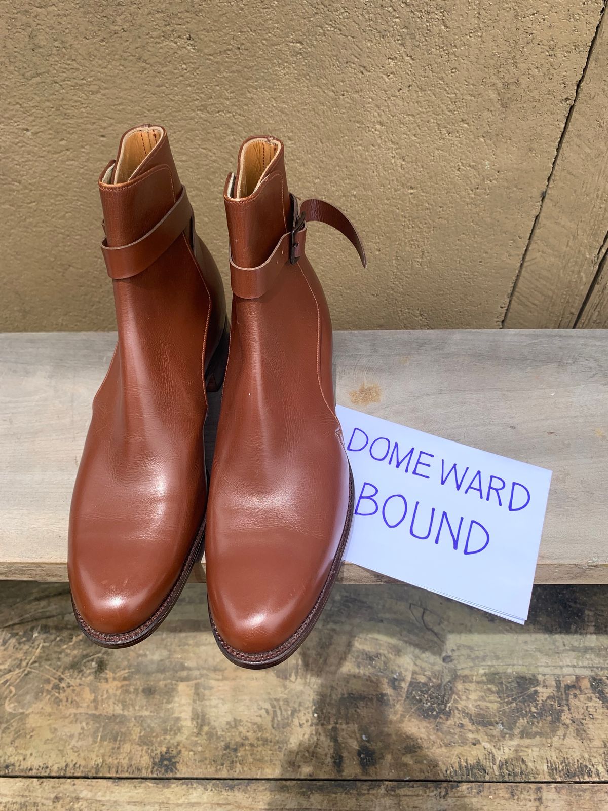 Photo by luutruc07 on October 1, 2023 of the Ring & Brewer Jodhpur in Brown Calf.
