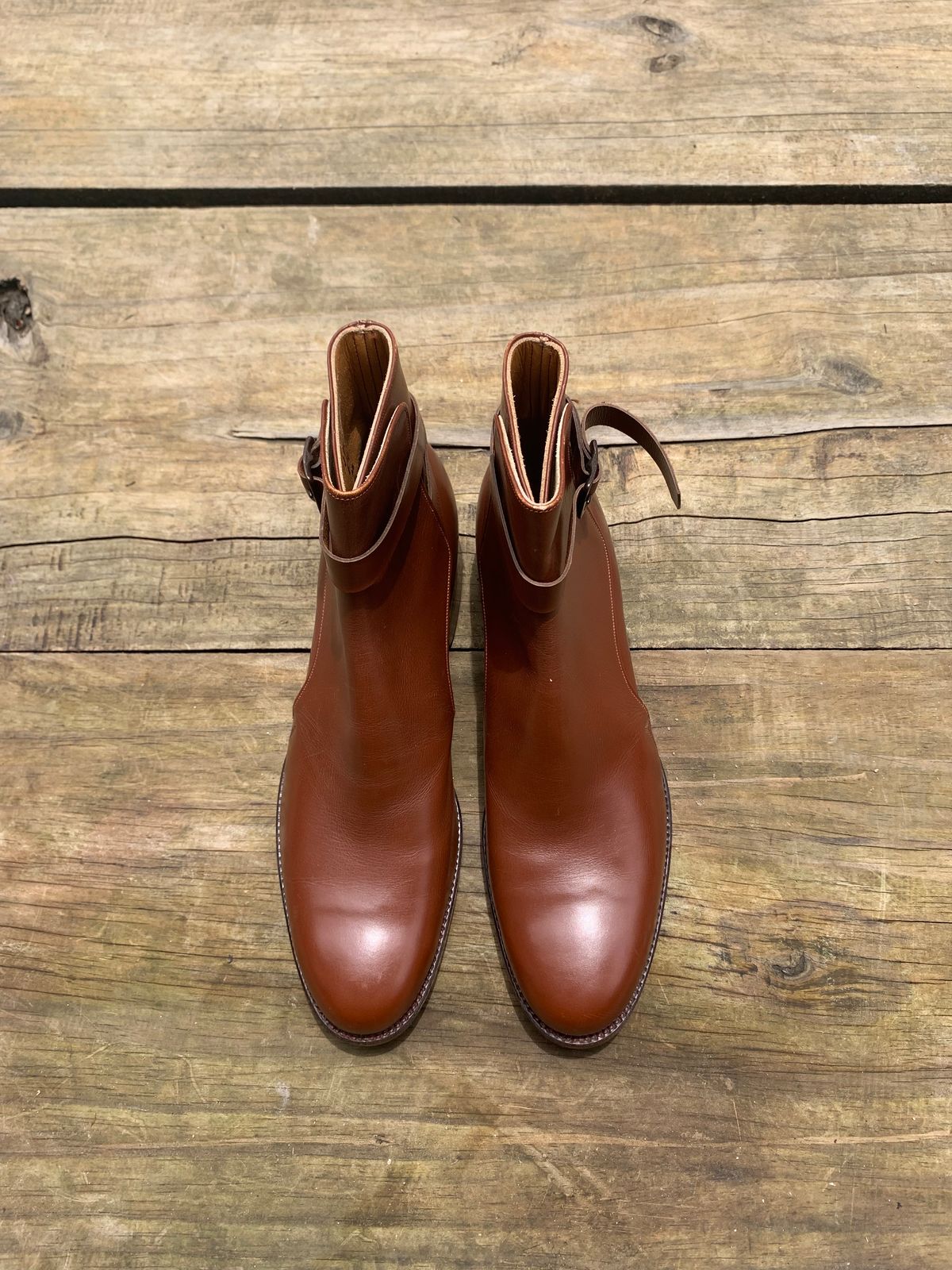 Photo by luutruc07 on October 1, 2023 of the Ring & Brewer Jodhpur in Brown Calf.