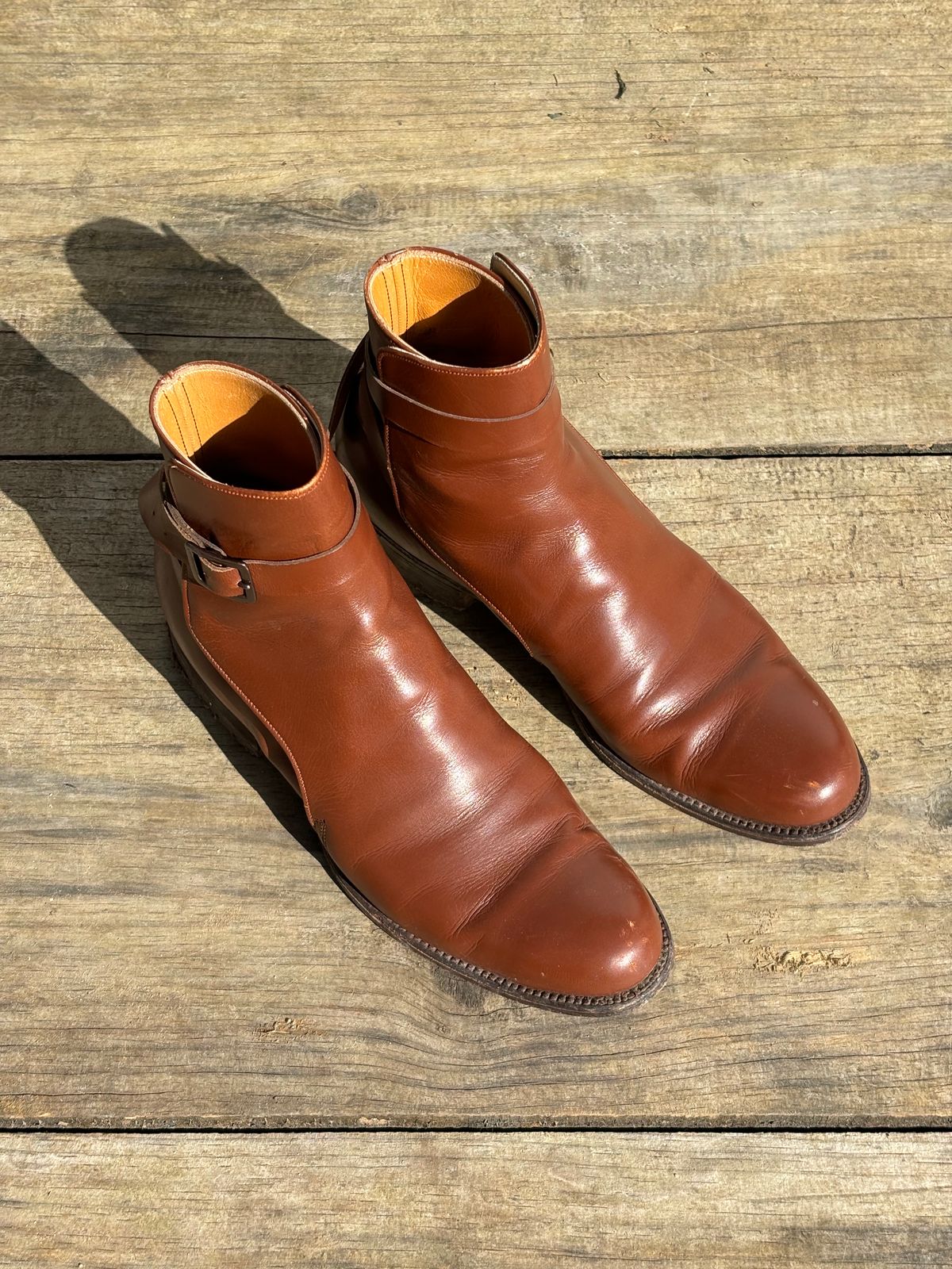 Photo by luutruc07 on November 4, 2023 of the Ring & Brewer Jodhpur in Brown Calf.