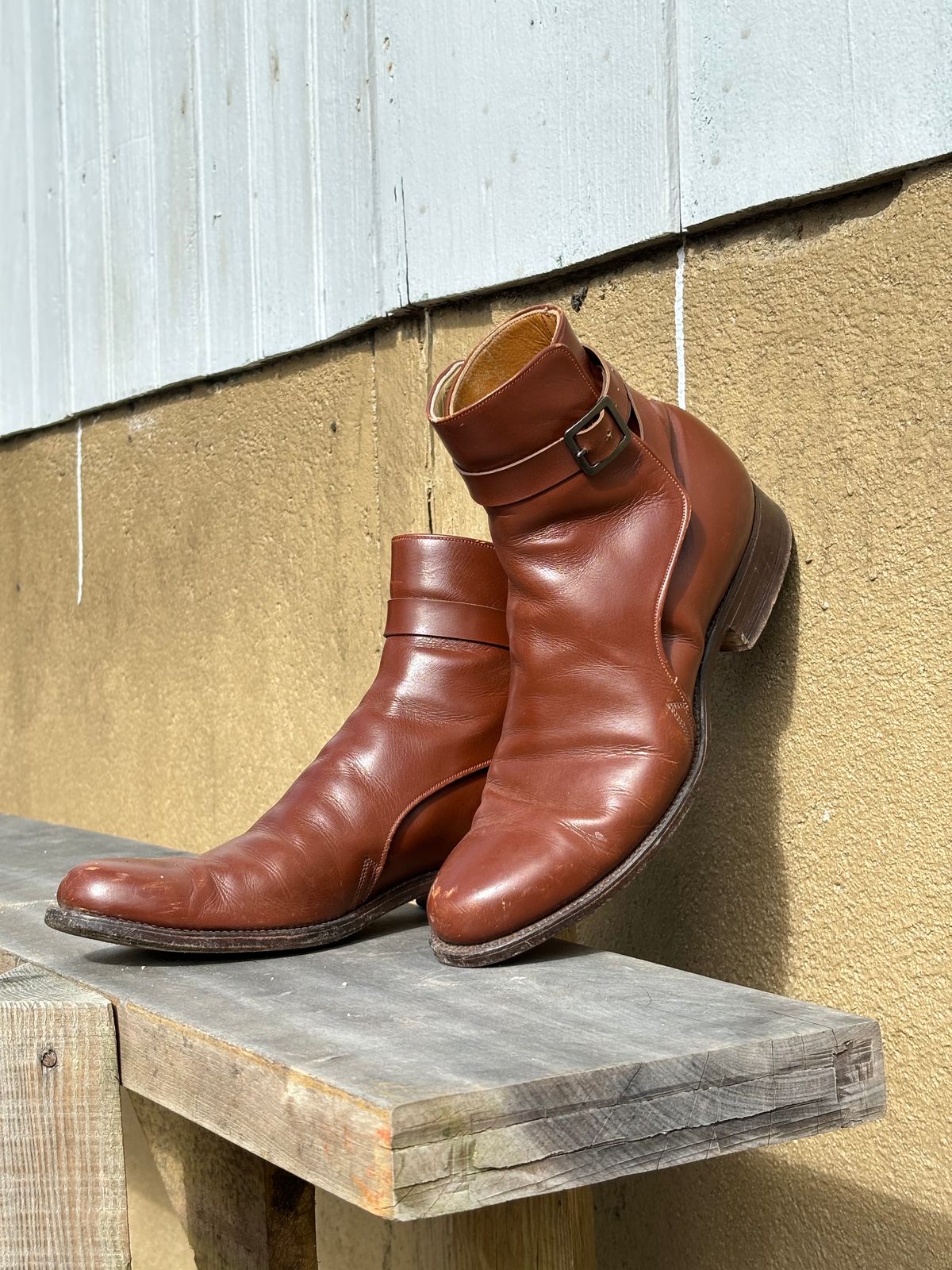 Photo by luutruc07 on December 5, 2023 of the Ring & Brewer Jodhpur in Brown Calf.