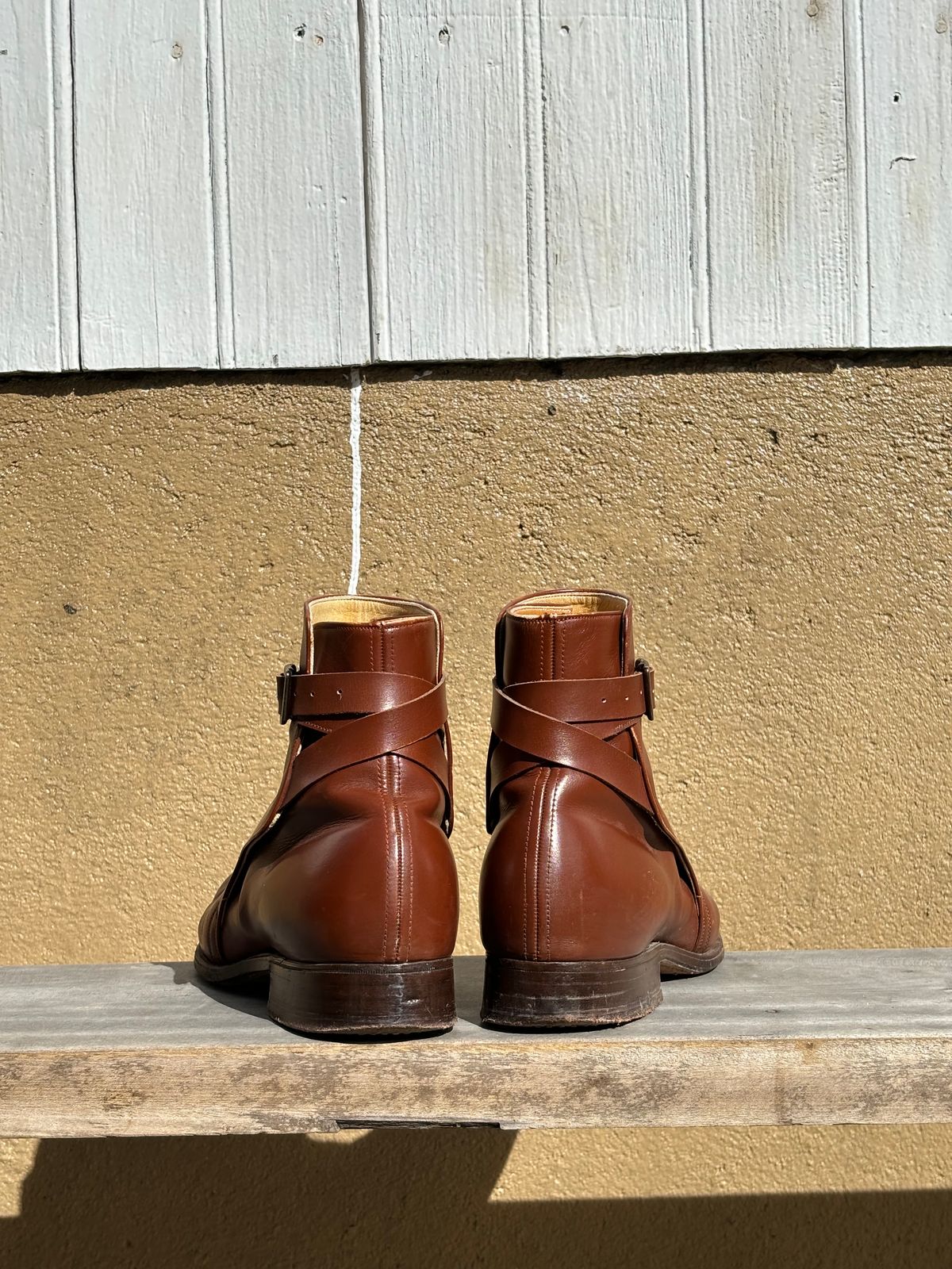Photo by luutruc07 on December 5, 2023 of the Ring & Brewer Jodhpur in Brown Calf.