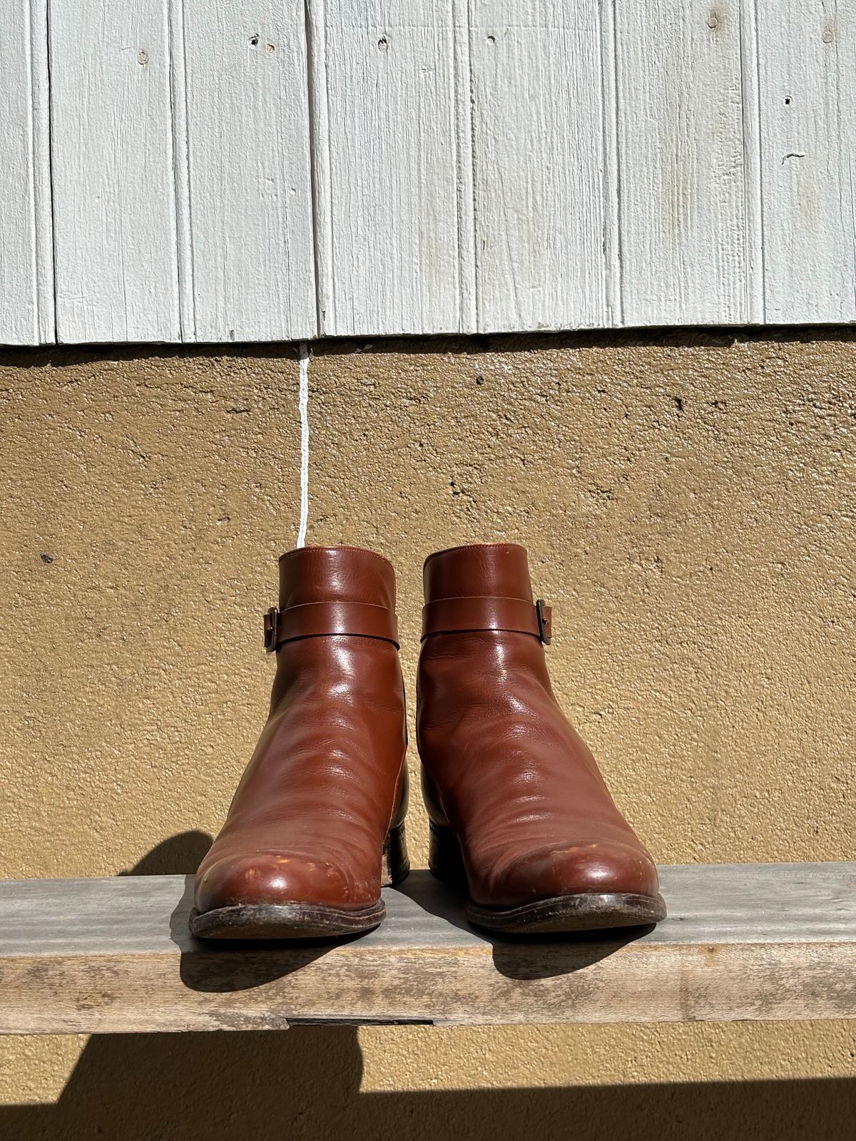 Photo by luutruc07 on December 5, 2023 of the Ring & Brewer Jodhpur in Brown Calf.