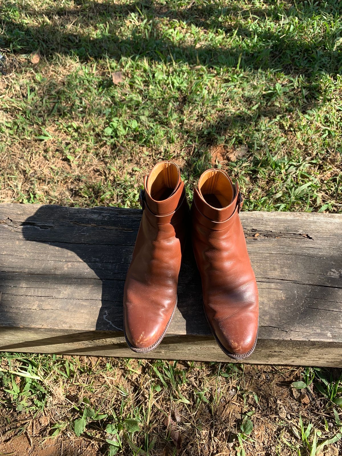 Photo by luutruc07 on January 5, 2024 of the Ring & Brewer Jodhpur in Brown Calf.