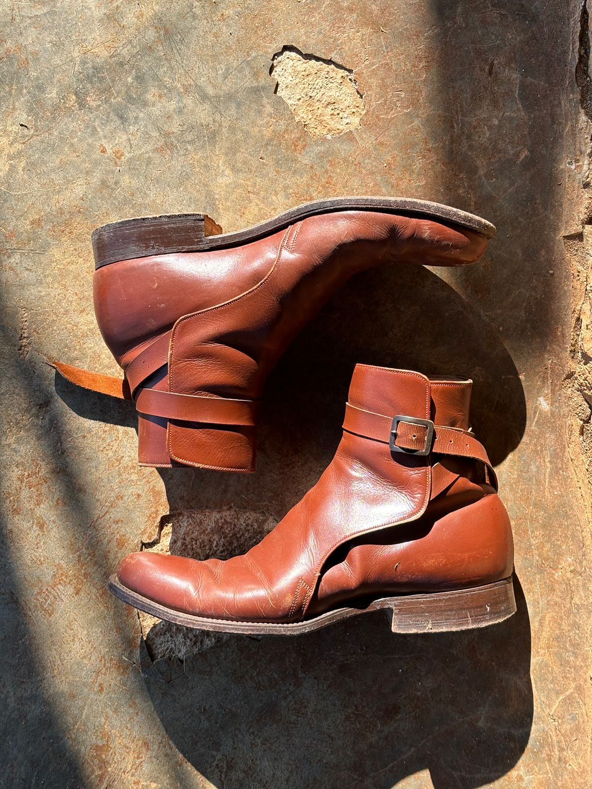 Photo by luutruc07 on February 5, 2024 of the Ring & Brewer Jodhpur in Brown Calf.