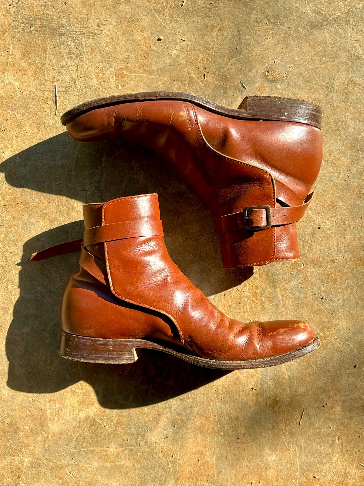 Photo by luutruc07 on March 5, 2024 of the Ring & Brewer Jodhpur in Brown Calf.