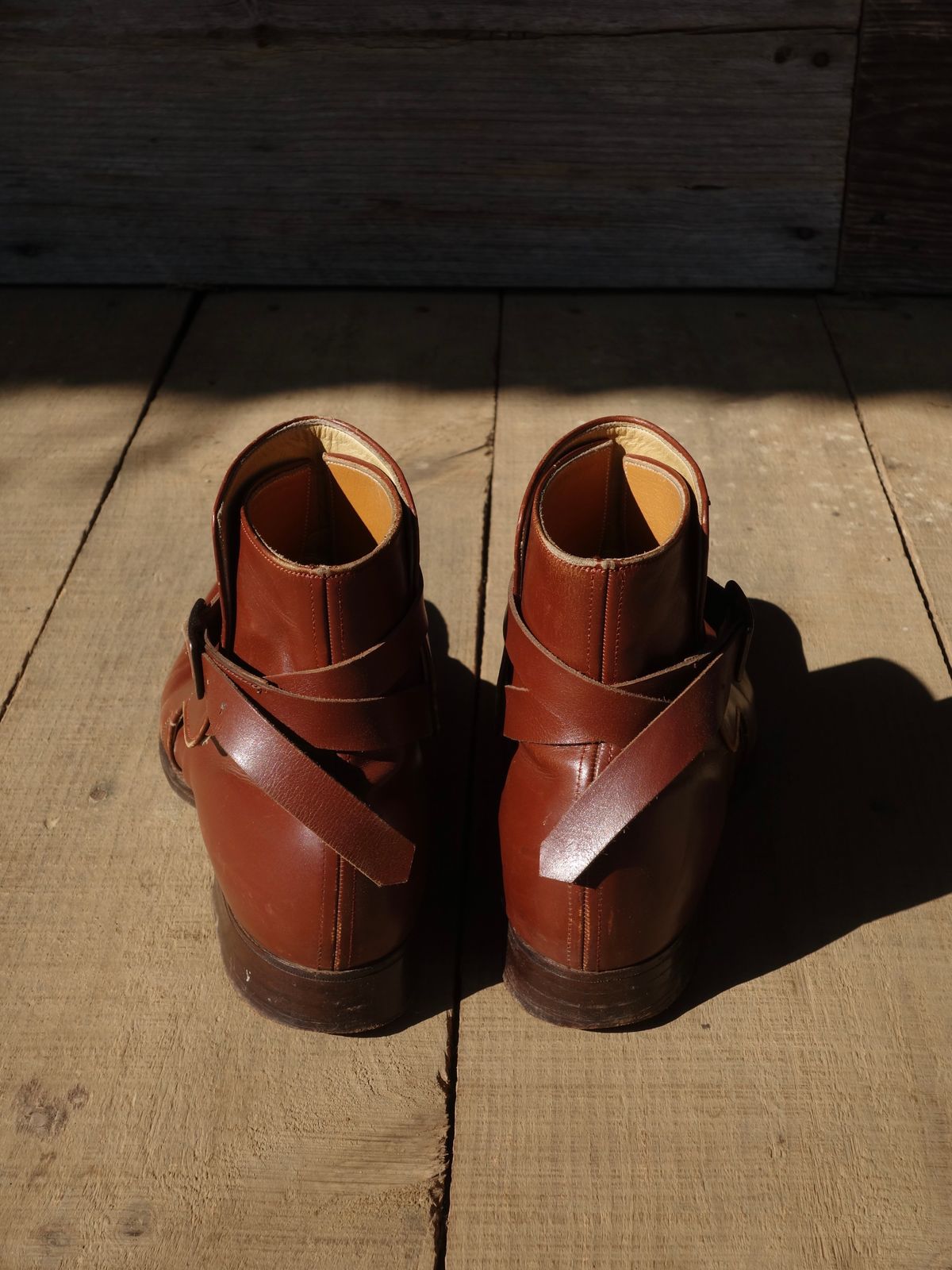 Photo by luutruc07 on April 3, 2024 of the Ring & Brewer Jodhpur in Brown Calf.