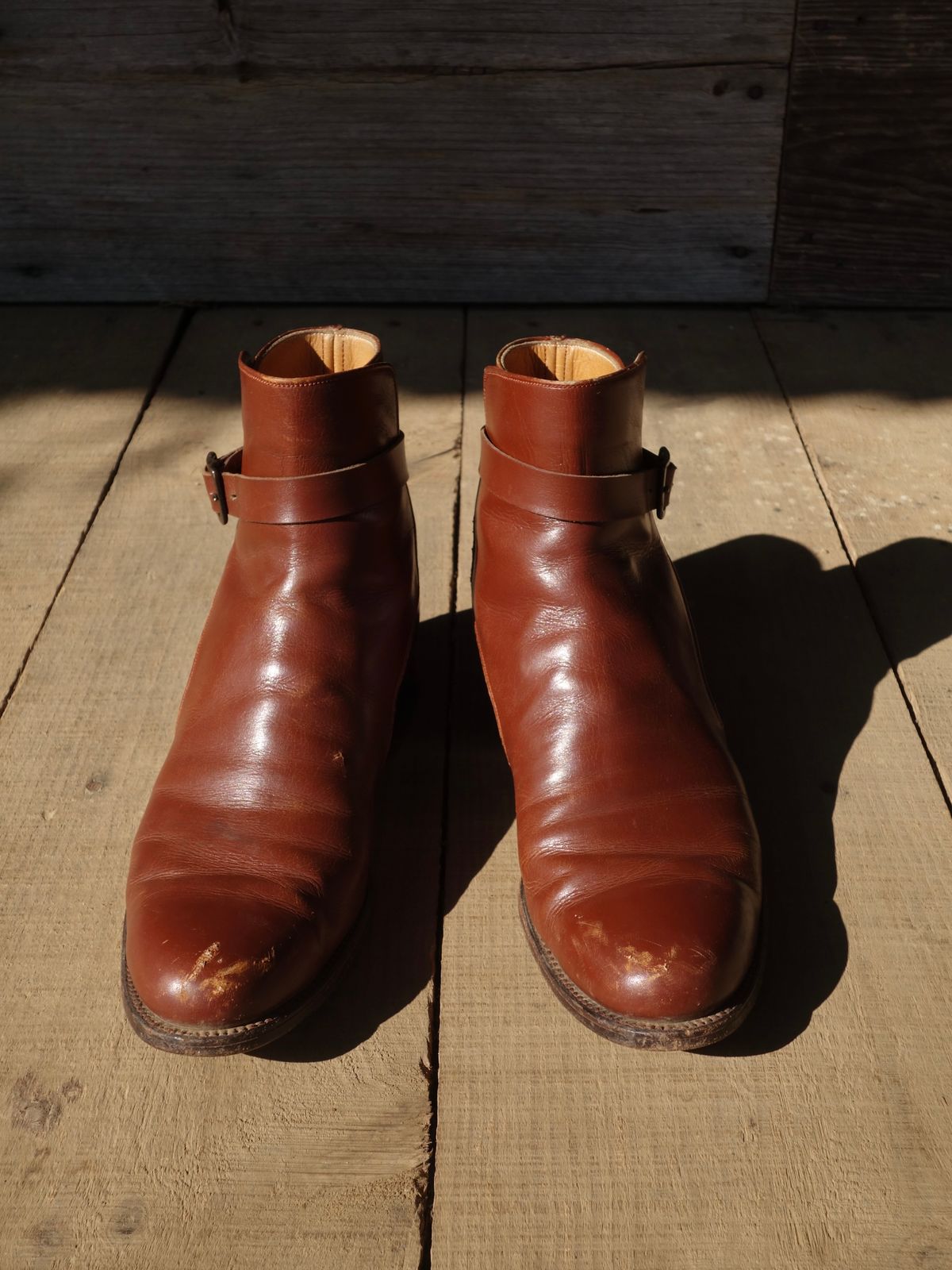Photo by luutruc07 on April 3, 2024 of the Ring & Brewer Jodhpur in Brown Calf.