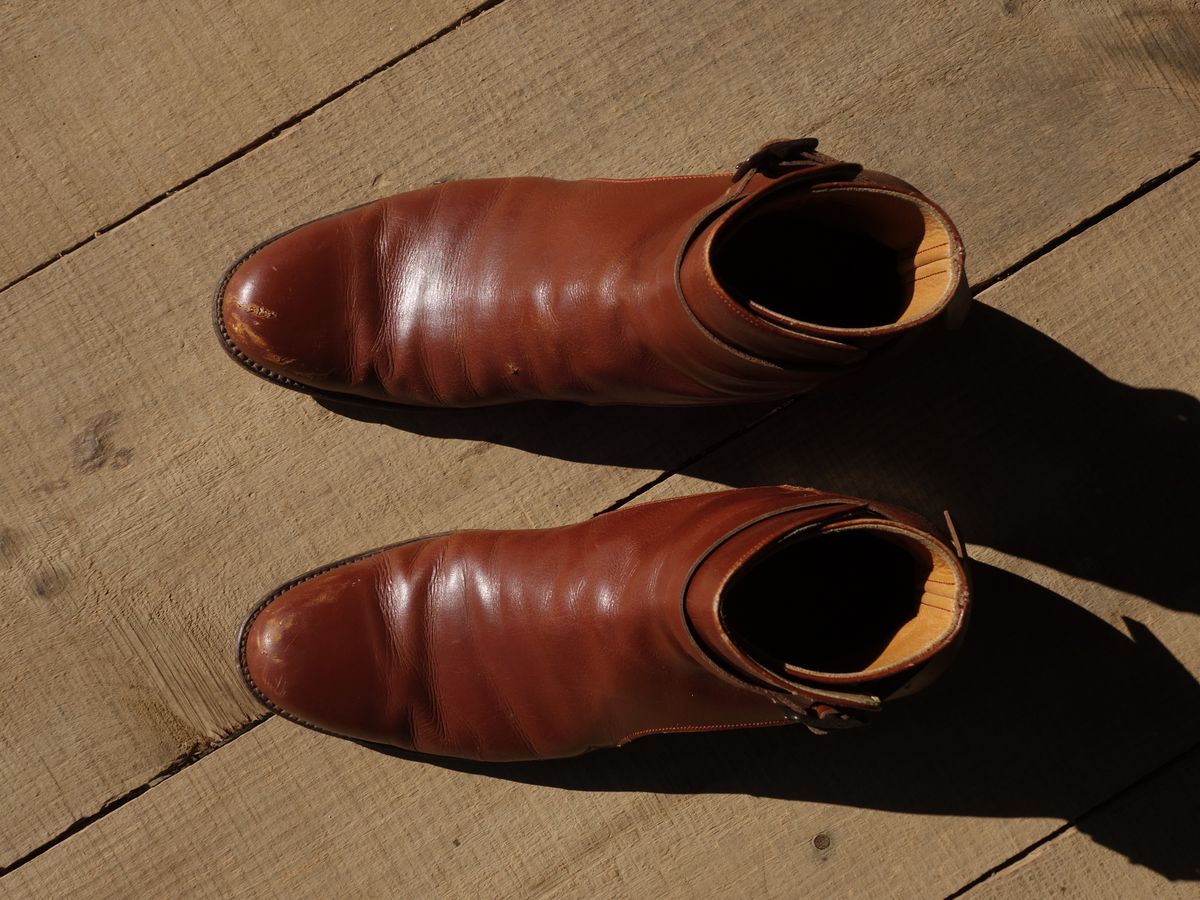 Photo by luutruc07 on April 3, 2024 of the Ring & Brewer Jodhpur in Brown Calf.