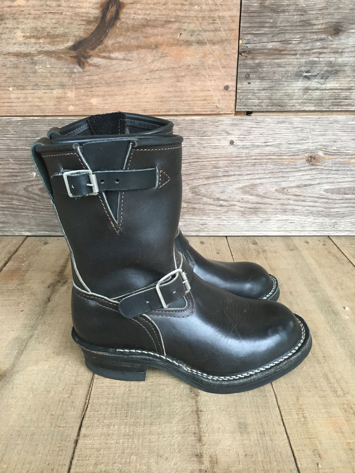 Photo by luutruc07 on October 1, 2022 of the Wesco Boss Engineer Boot in Unlisted Leather.