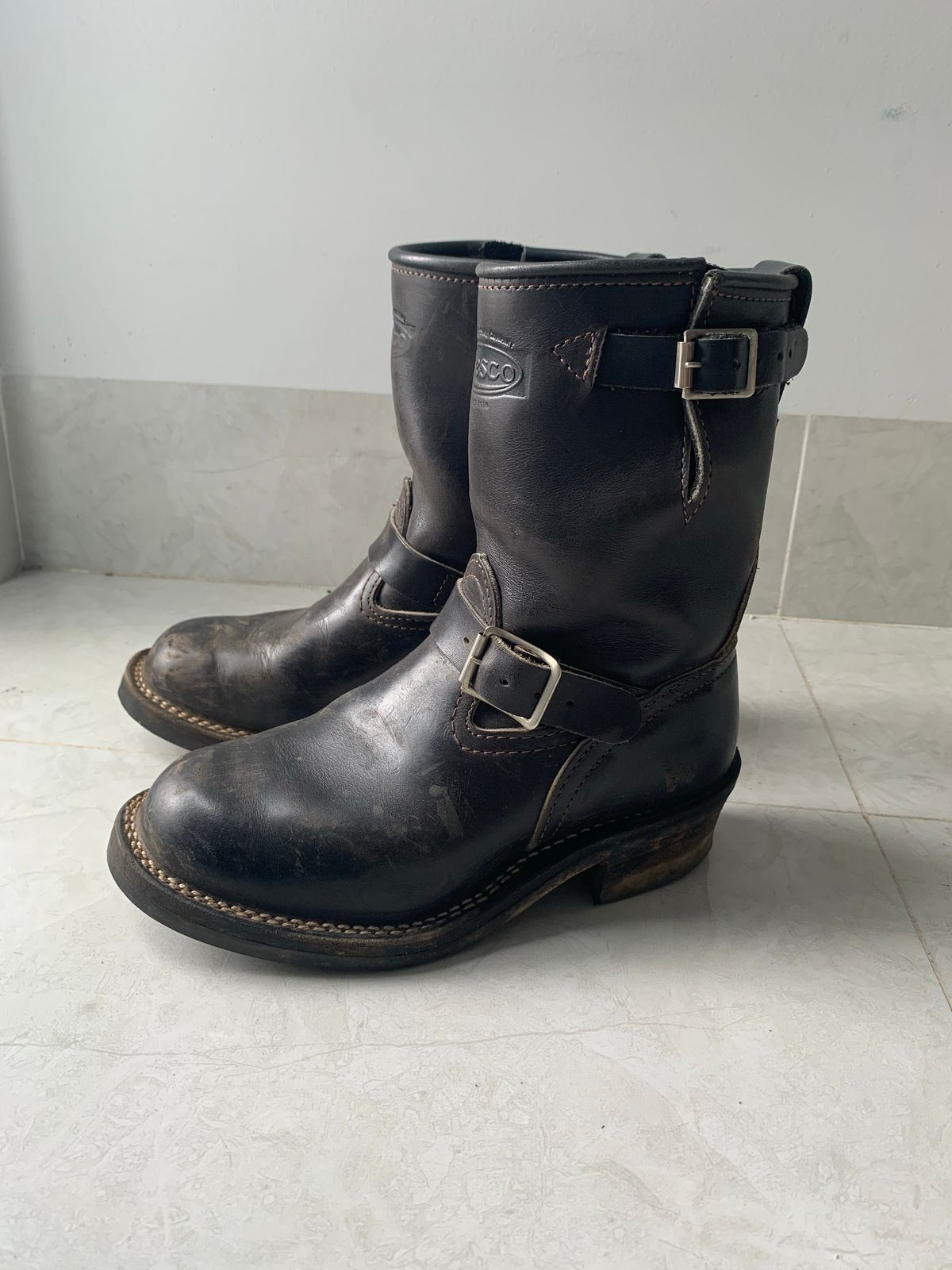 Photo by luutruc07 on November 4, 2022 of the Wesco Boss Engineer Boot in Unlisted Leather.