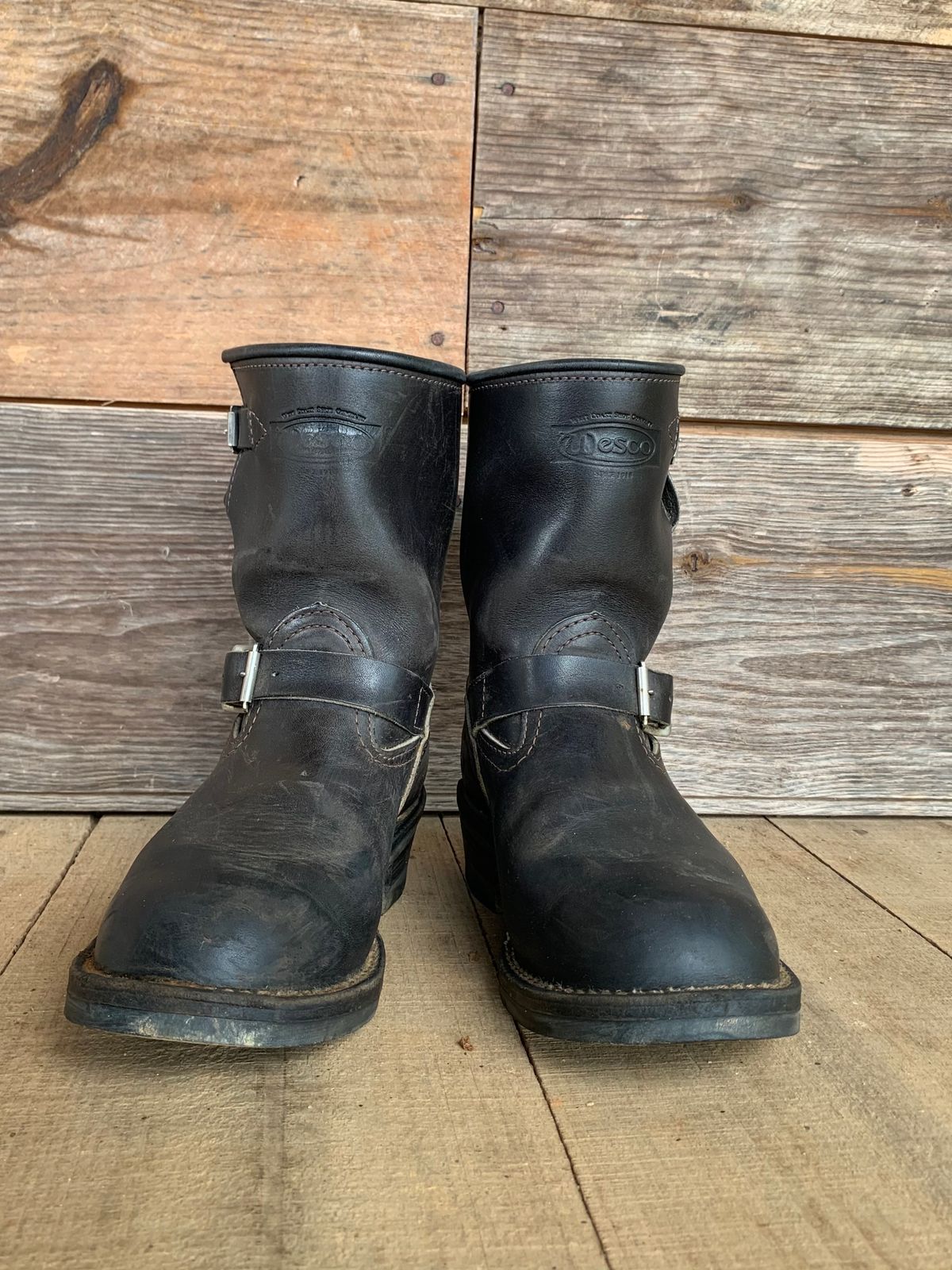 Photo by luutruc07 on December 5, 2022 of the Wesco Boss Engineer Boot in Unlisted Leather.
