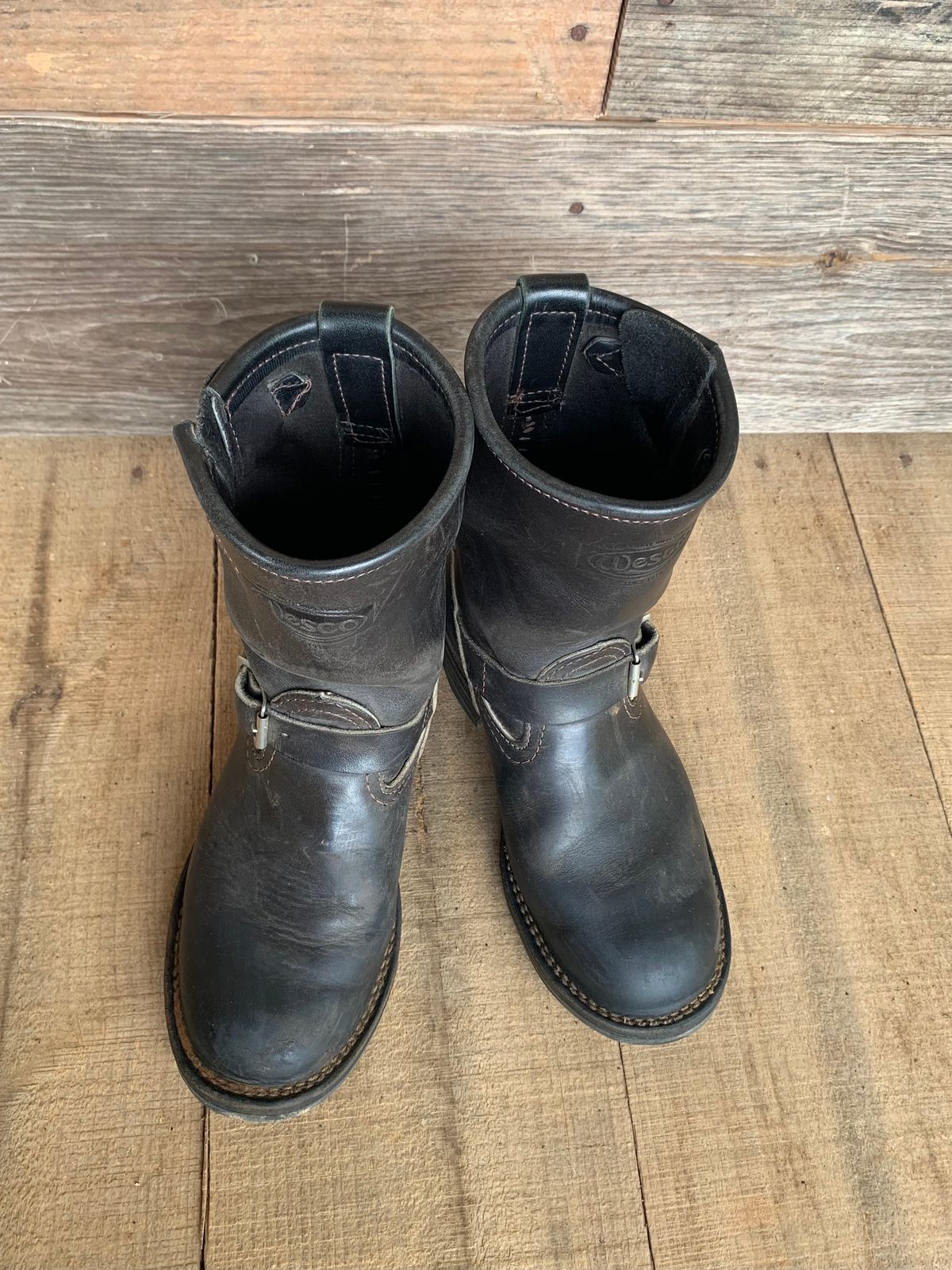 Photo by luutruc07 on December 5, 2022 of the Wesco Boss Engineer Boot in Unlisted Leather.