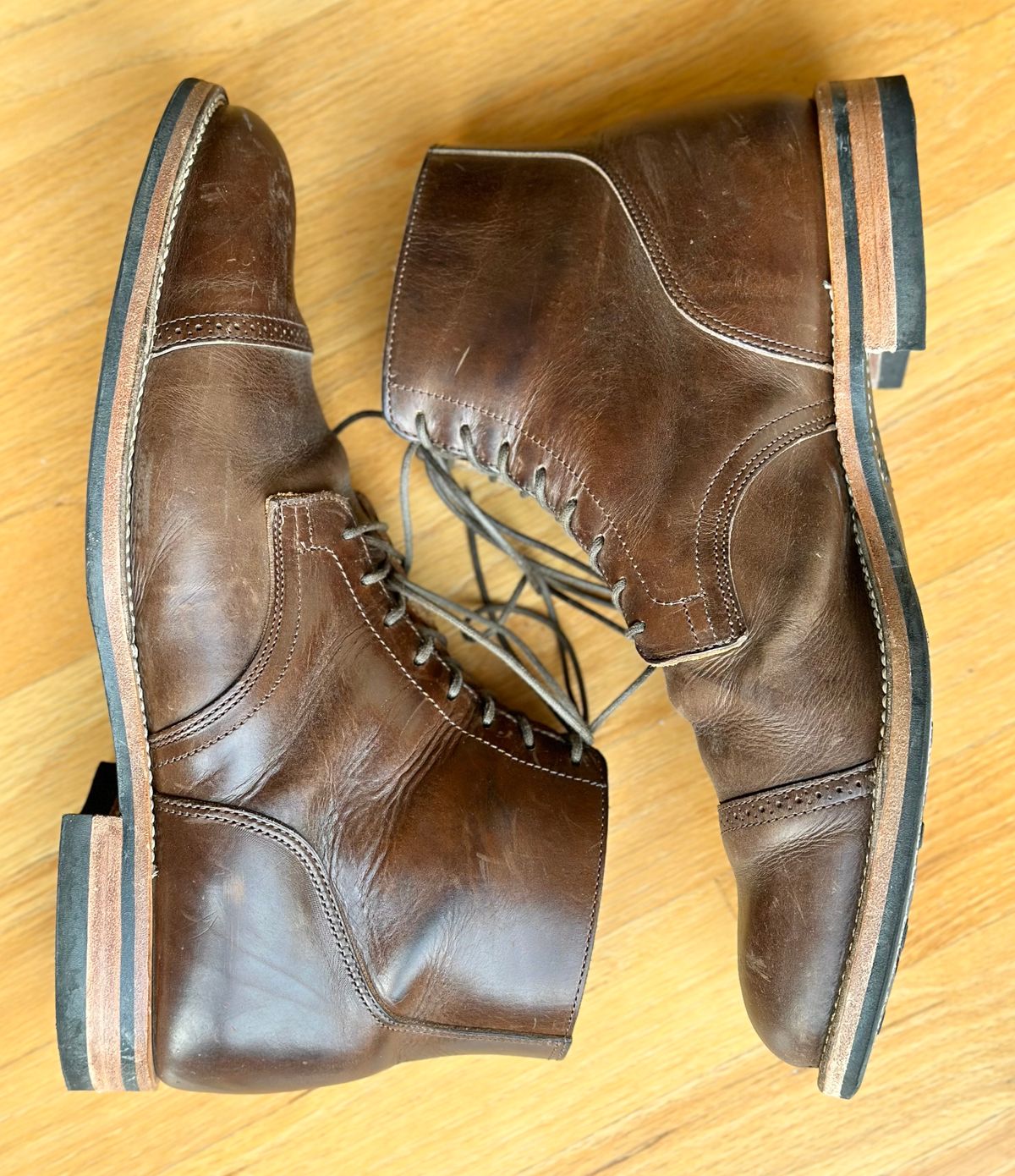 Photo by mattmcmhn on December 5, 2022 of the Viberg Service Boot BCT in Guidi Olive Calf.