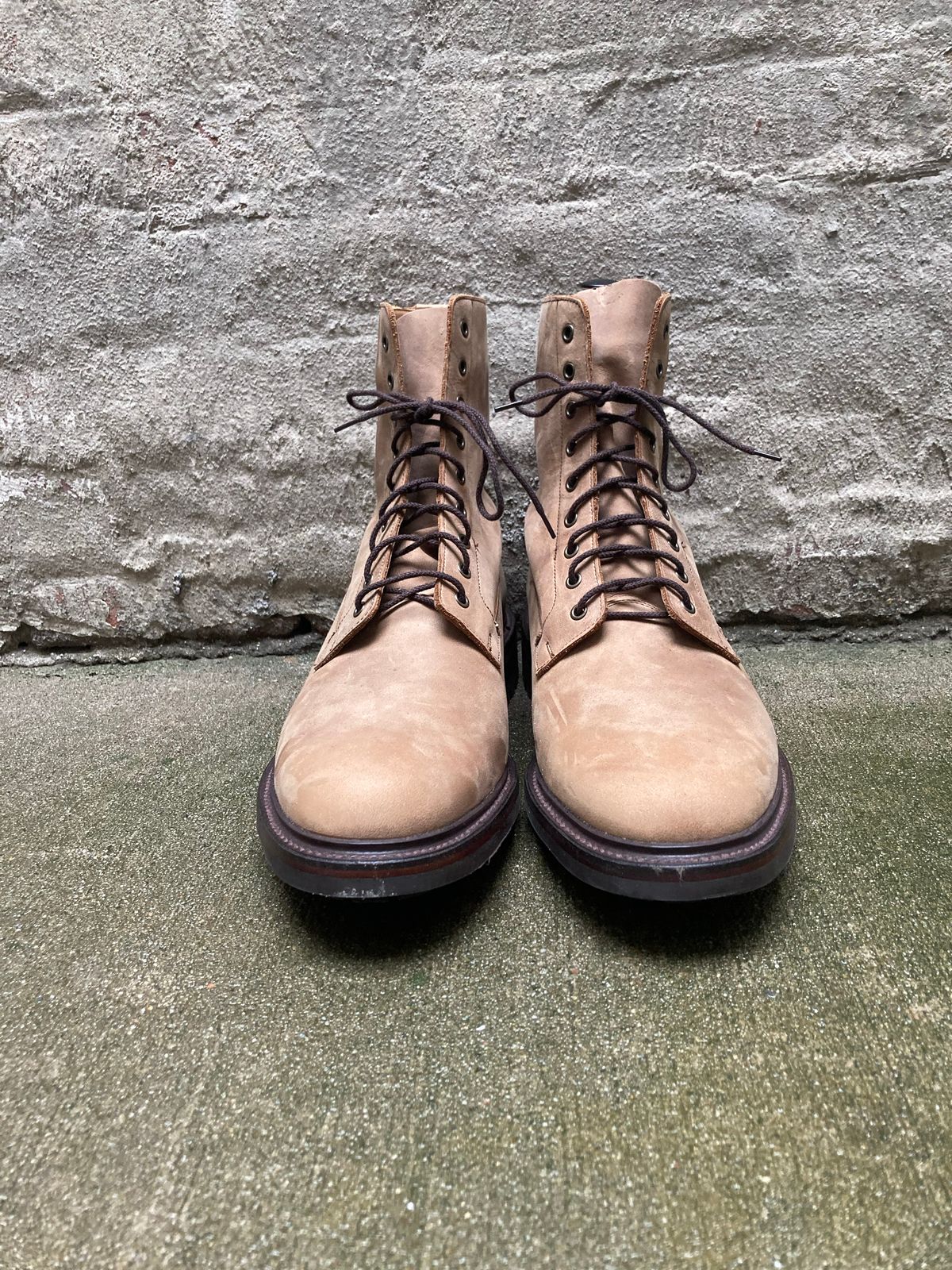 Photo by jamwithsam on October 1, 2022 of the Crockett & Jones Grizedale in Horween Bronze Oiled Sides.