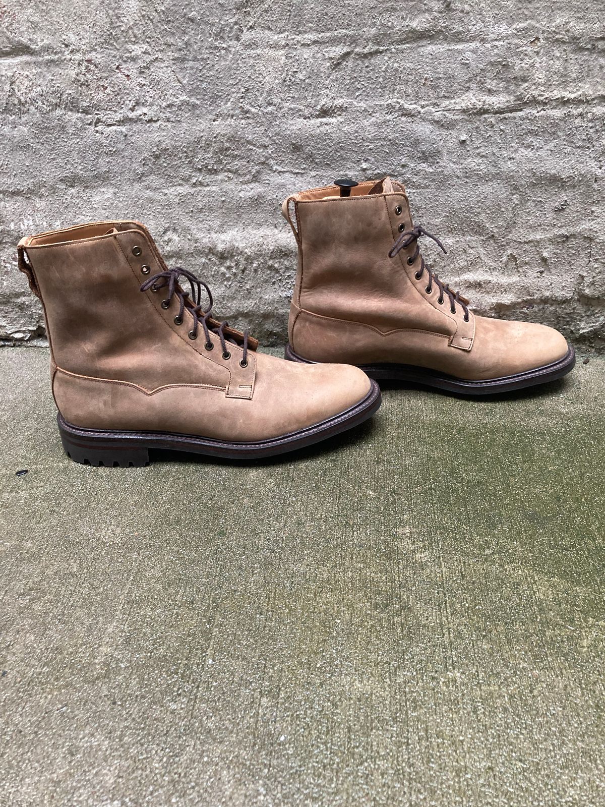 Photo by jamwithsam on October 1, 2022 of the Crockett & Jones Grizedale in Horween Bronze Oiled Sides.