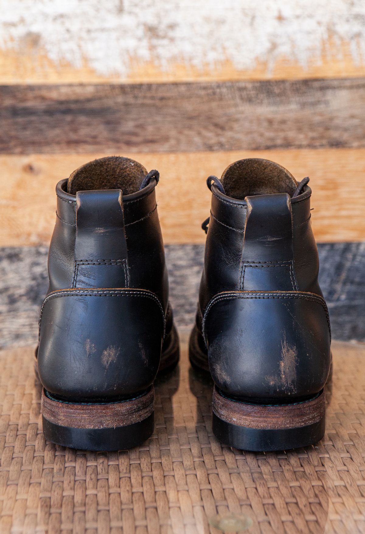Photo by pigeontree on February 2, 2023 of the Santalum x PTC The Klondike Service Boot in S.B. Foot Black Klondike.