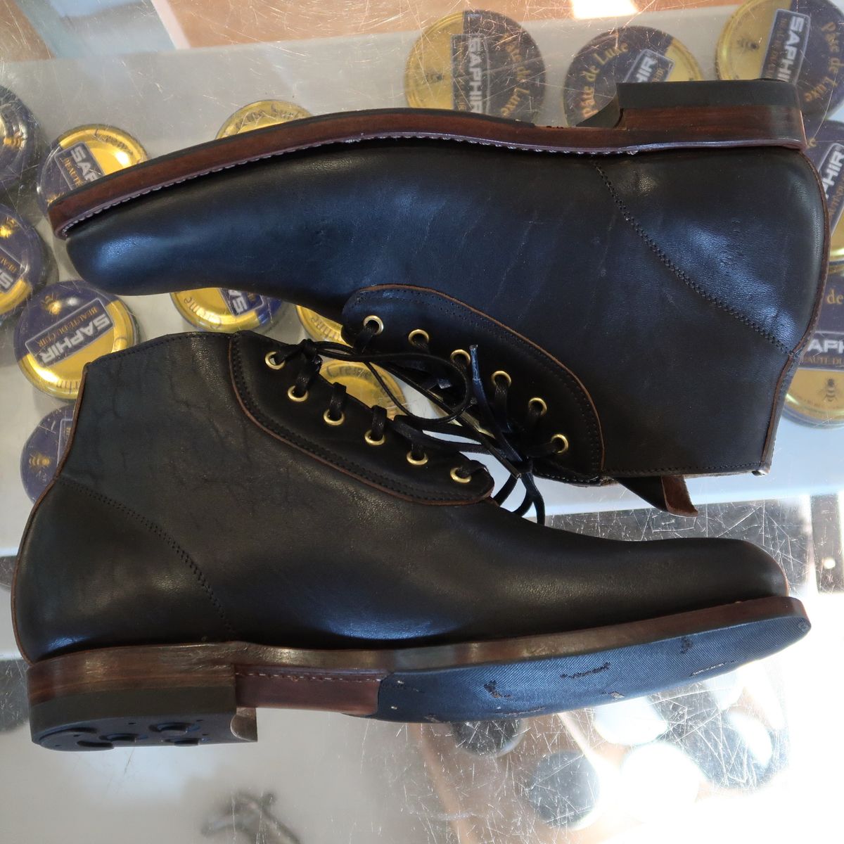 Photo by unsung on October 3, 2023 of the Unsung Prototype in Horween Black Wrangler Horsehide.