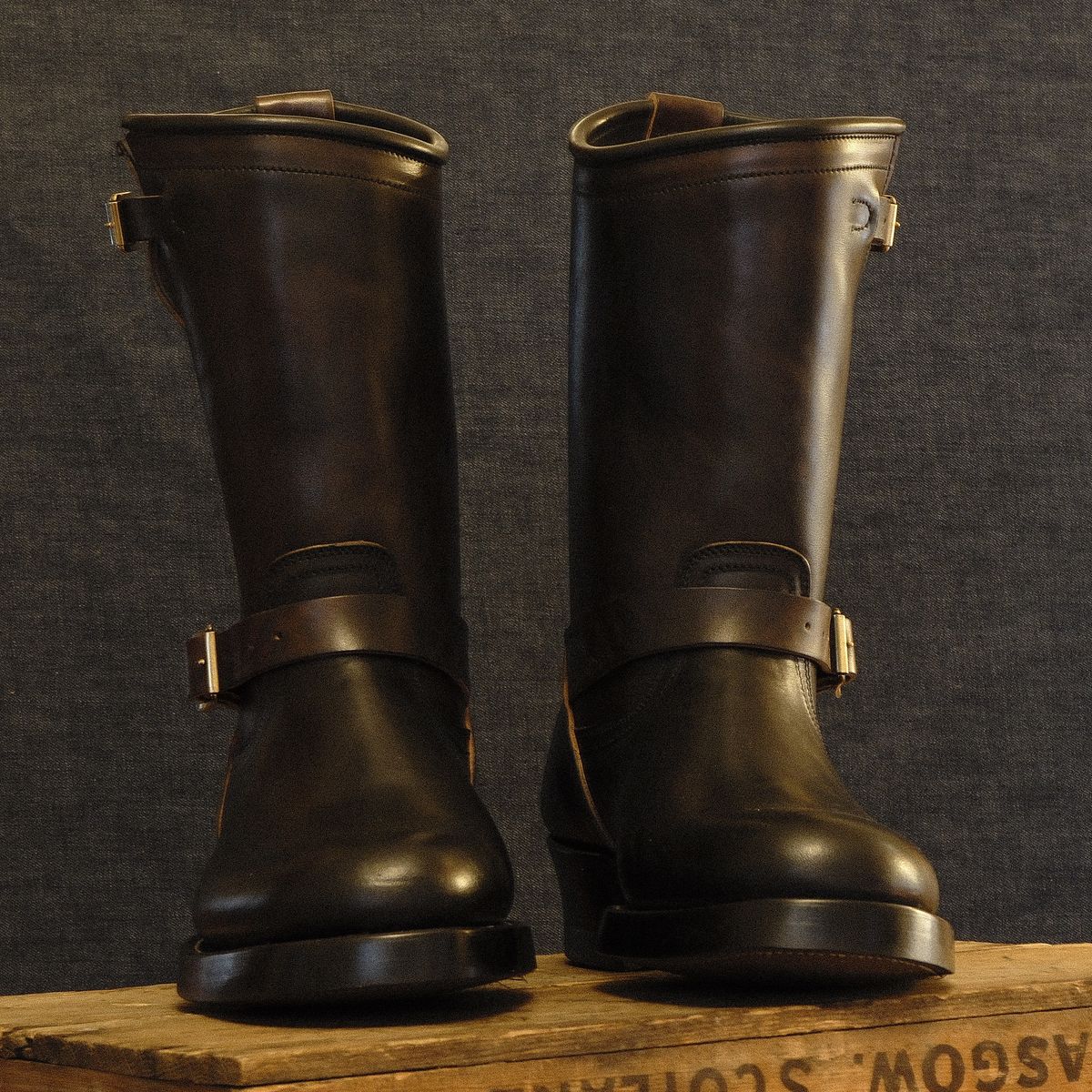 Photo by unsung on November 4, 2025 of the Unsung U 22-2 Engineer Boot in Maryam Black Horsebutt.