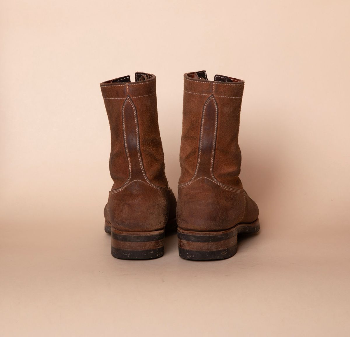 Photo by unsung on March 5, 2025 of the Unsung Prototype LTT in Horween Natural Waxed Flesh.