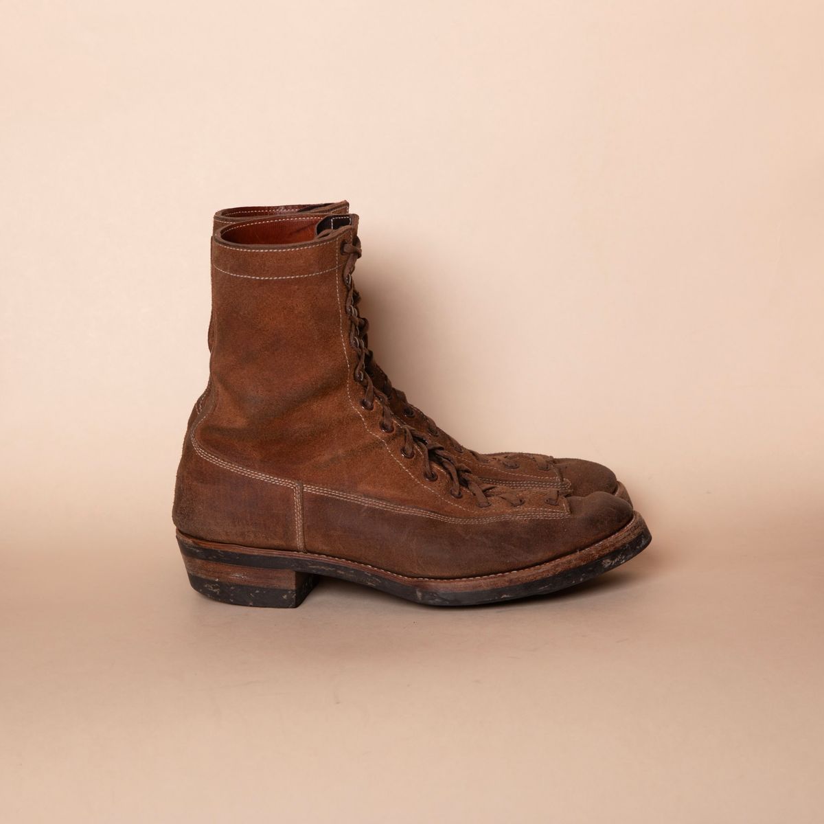 Photo by unsung on March 5, 2025 of the Unsung Prototype LTT in Horween Natural Waxed Flesh.