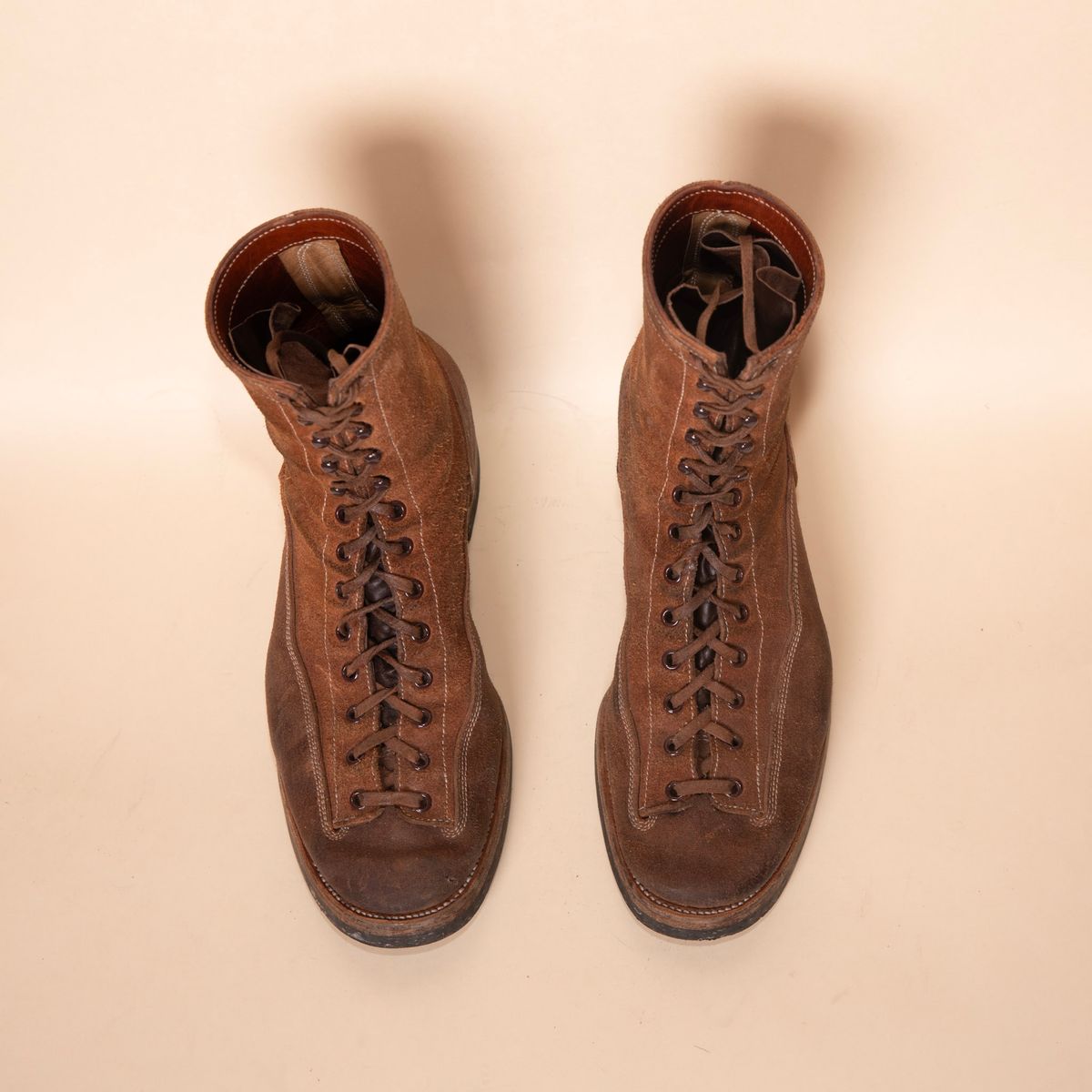 Photo by unsung on March 5, 2025 of the Unsung Prototype LTT in Horween Natural Waxed Flesh.