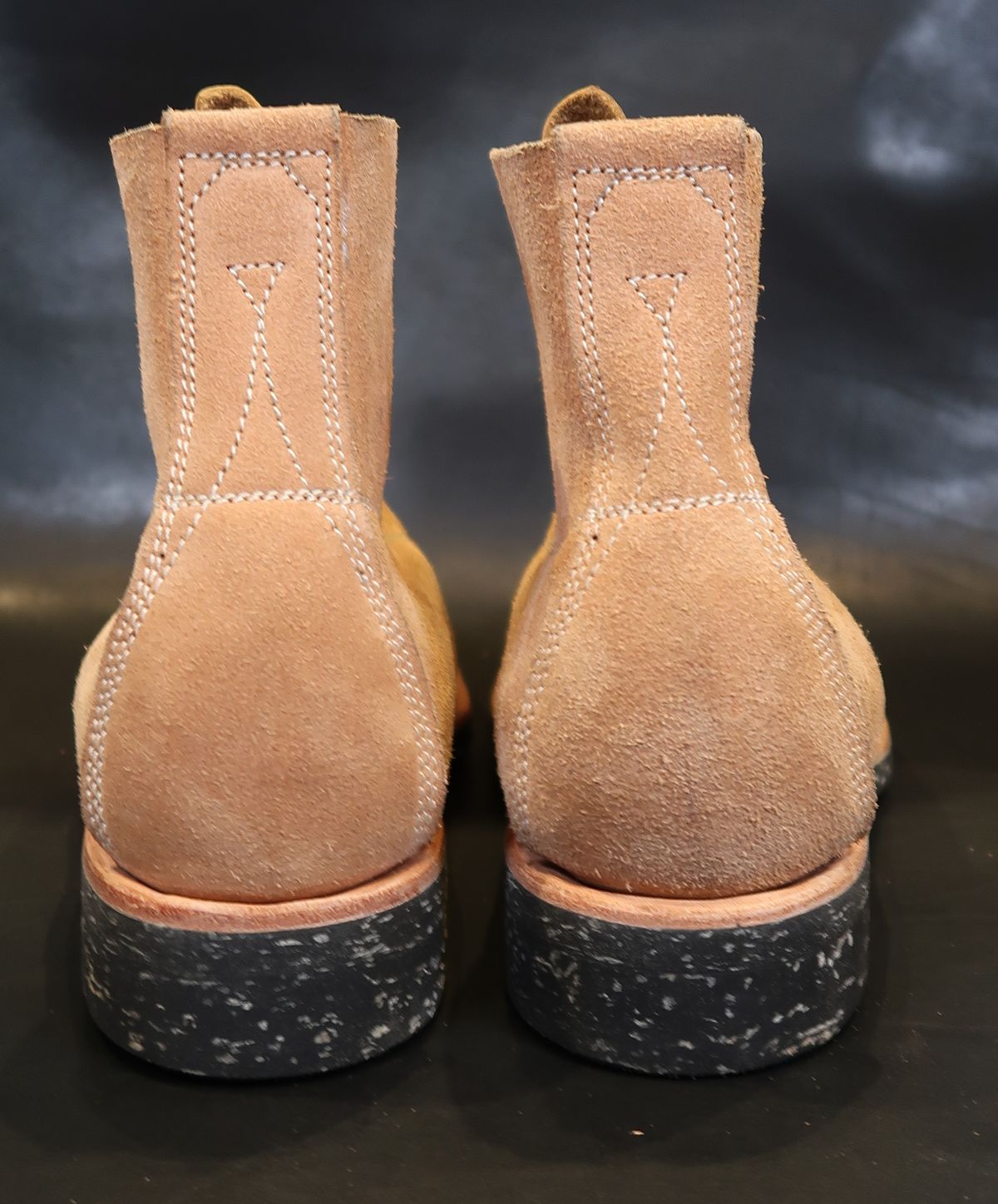 Photo by unsung on October 1, 2022 of the Unsung U 22-1 Slog Boot in Horween English Tan Dublin Roughout.