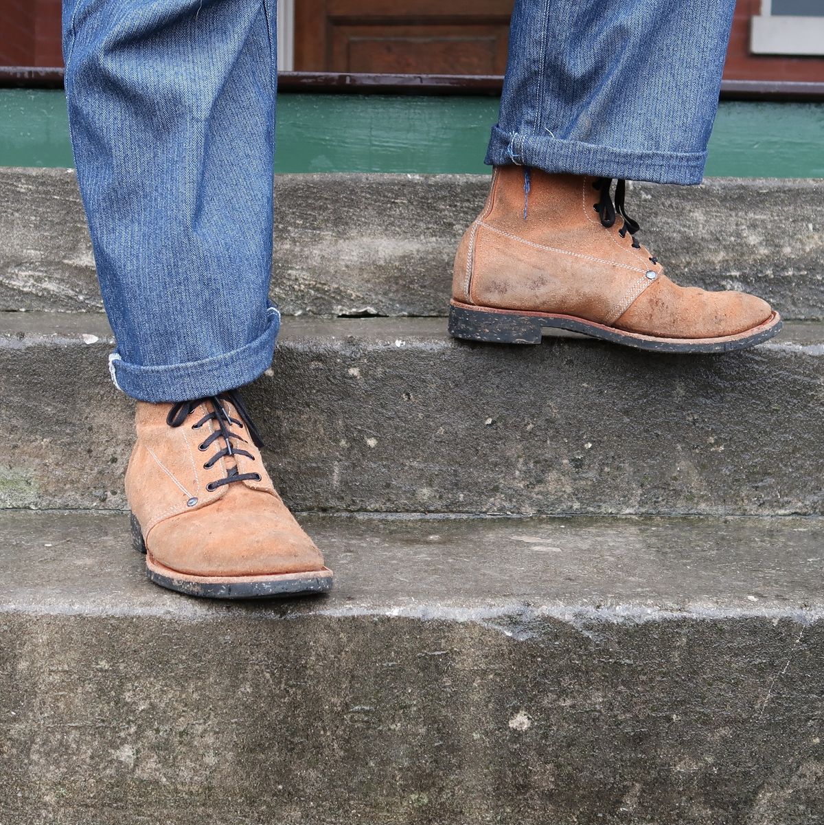 Photo by unsung on January 4, 2023 of the Unsung U 22-1 Slog Boot in Horween English Tan Dublin Roughout.