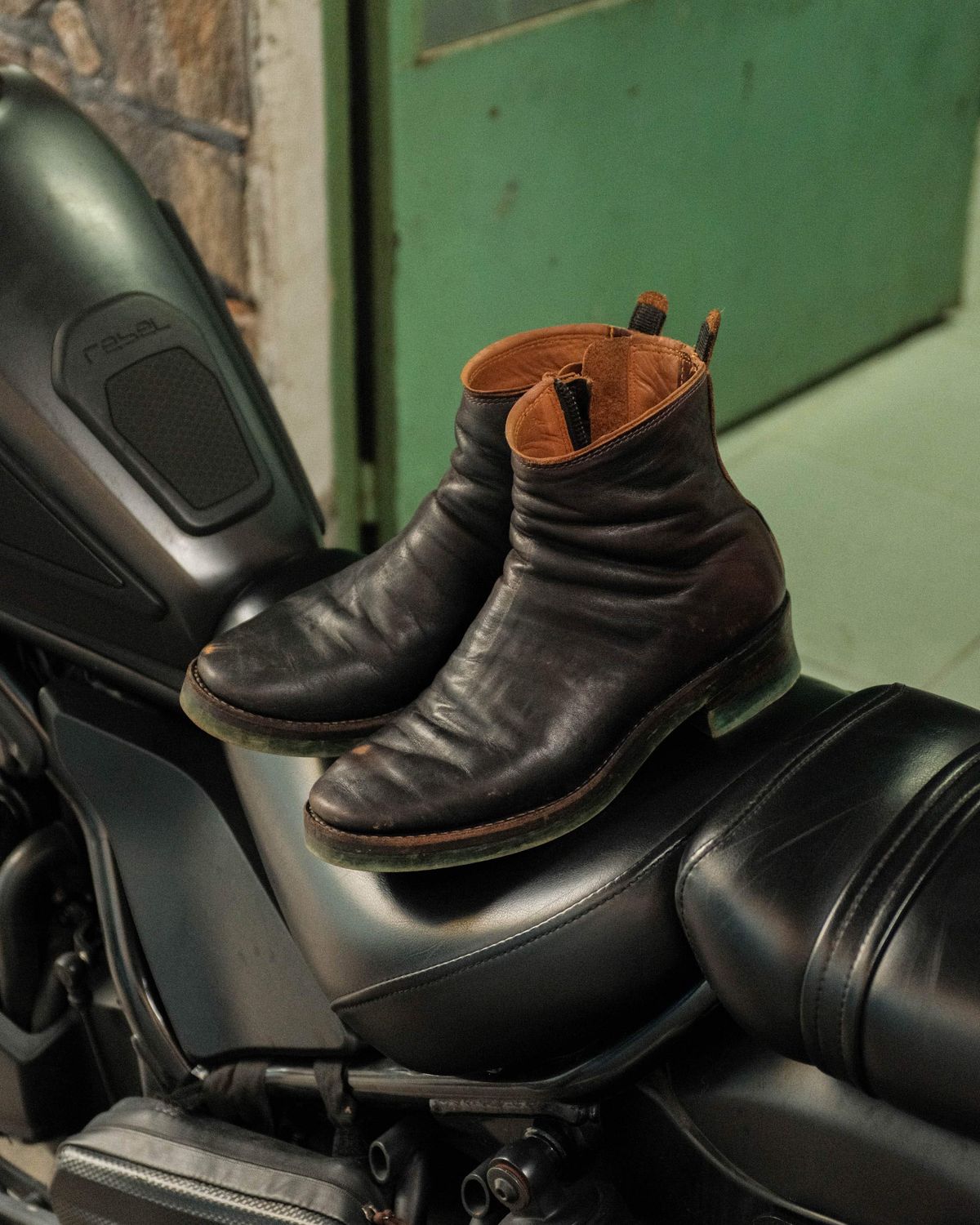 Photo by akito on December 3, 2024 of the Akito Wholecut Side Zip in Prime Asia.