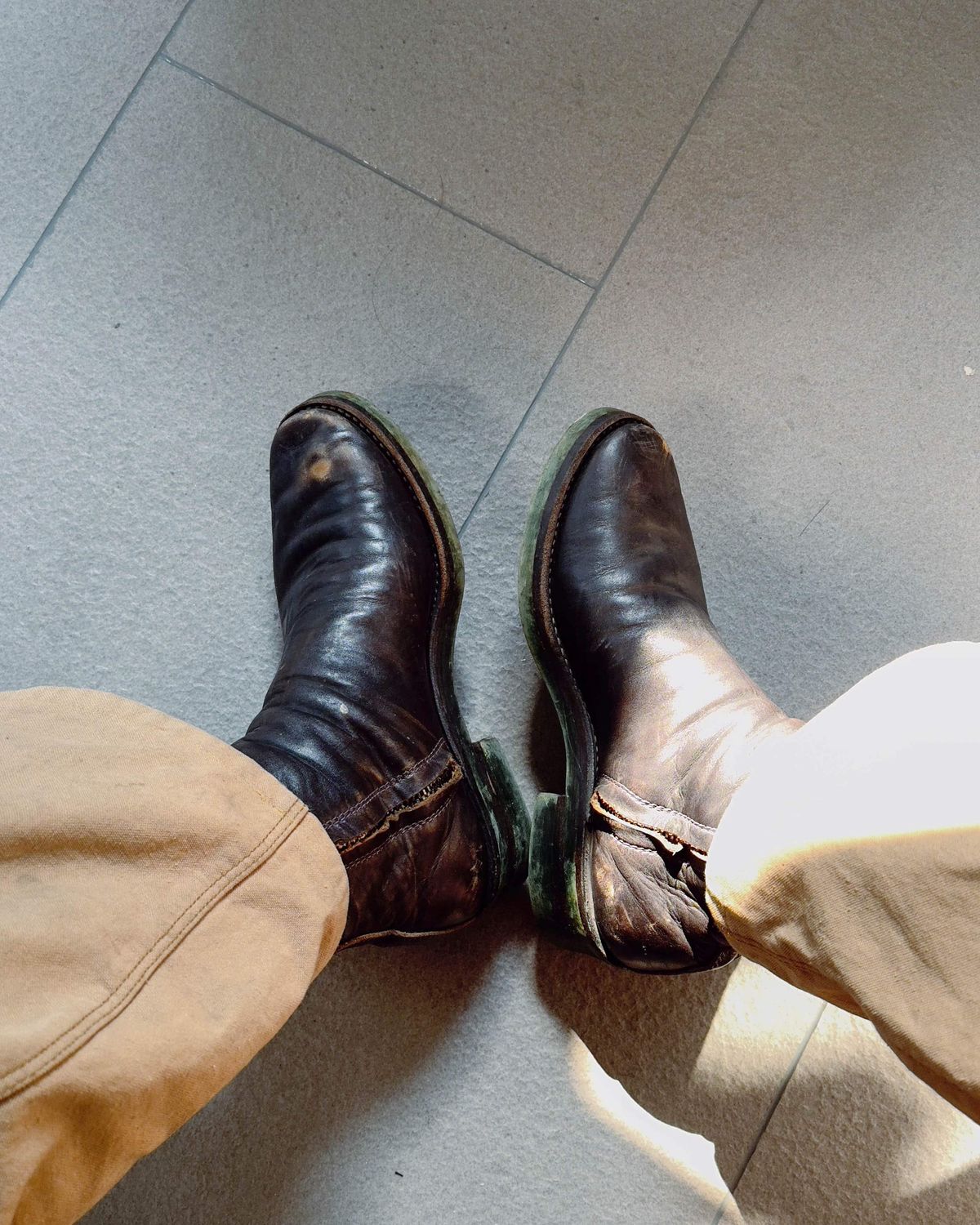 Photo by akito on February 3, 2025 of the Akito Wholecut Side Zip in Prime Asia.