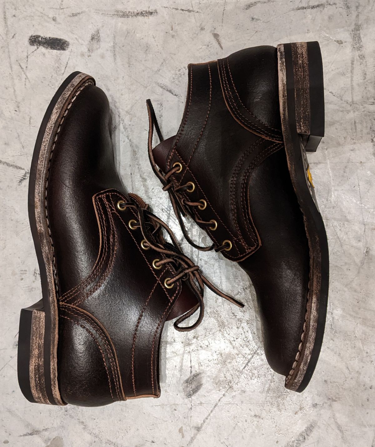 Photo by DonDiego on January 4, 2023 of the Nicks Comstock in Horween Brown Waxed Flesh.