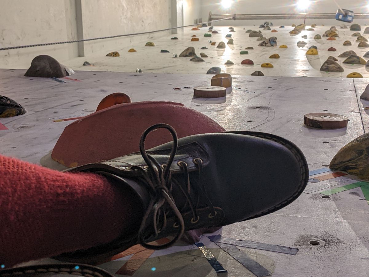 Photo by DonDiego on February 6, 2023 of the Nicks Comstock in Horween Brown Waxed Flesh.