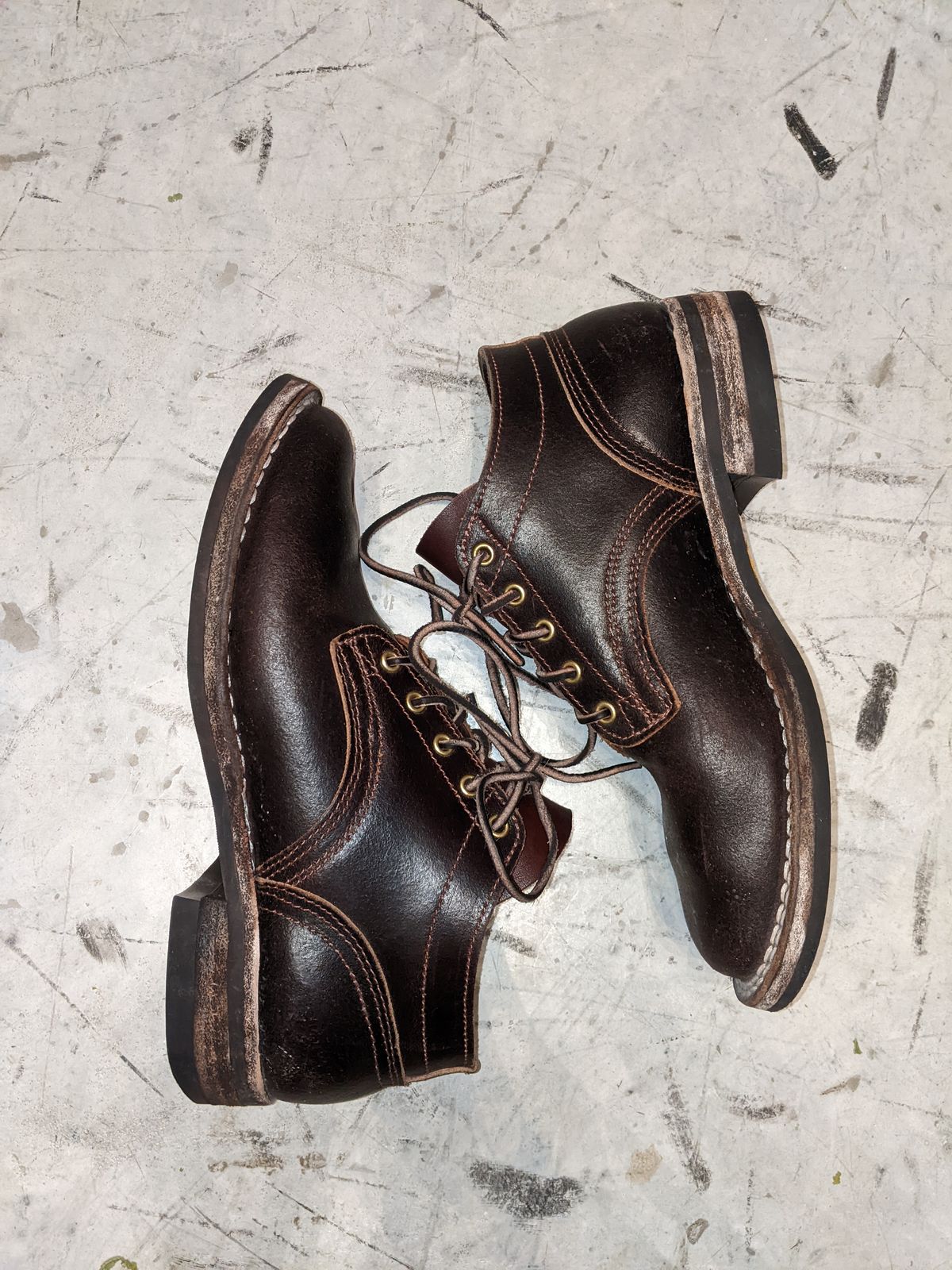Photo by DonDiego on March 6, 2023 of the Nicks Comstock in Horween Brown Waxed Flesh.